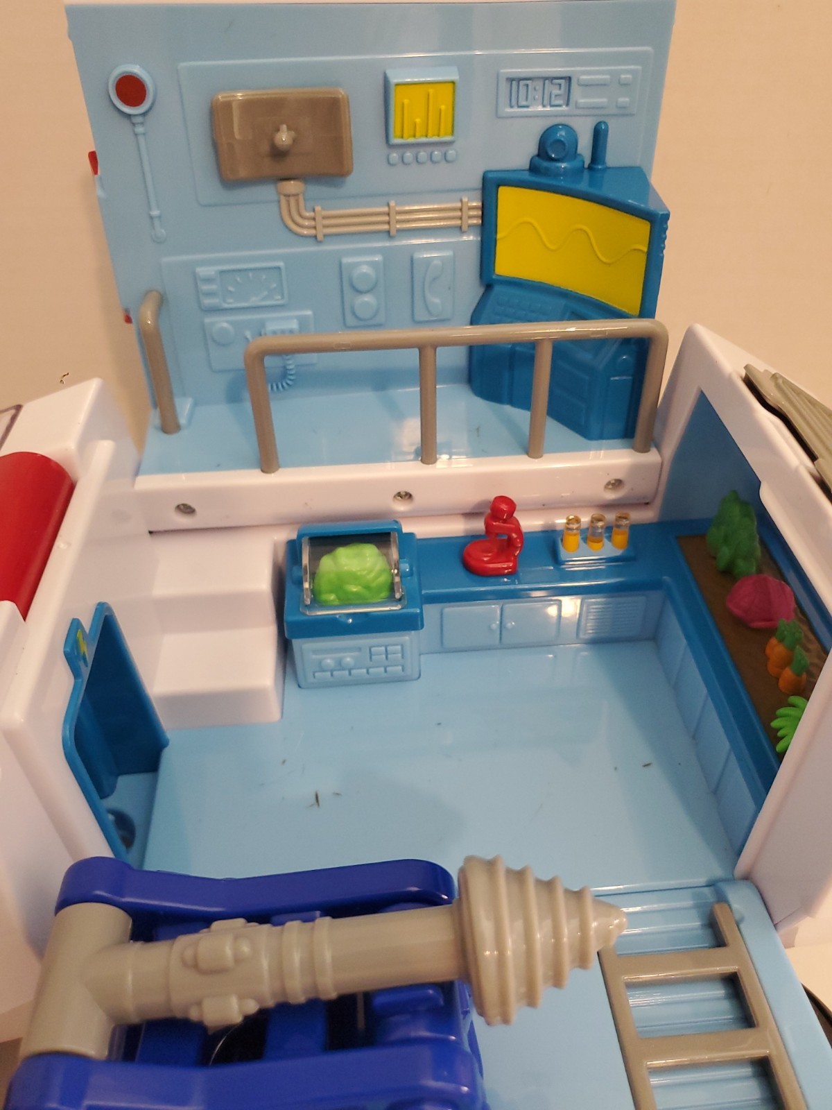 Lakeshore Learn & Play Explore Rover Space Vehicle Complete With All Figures