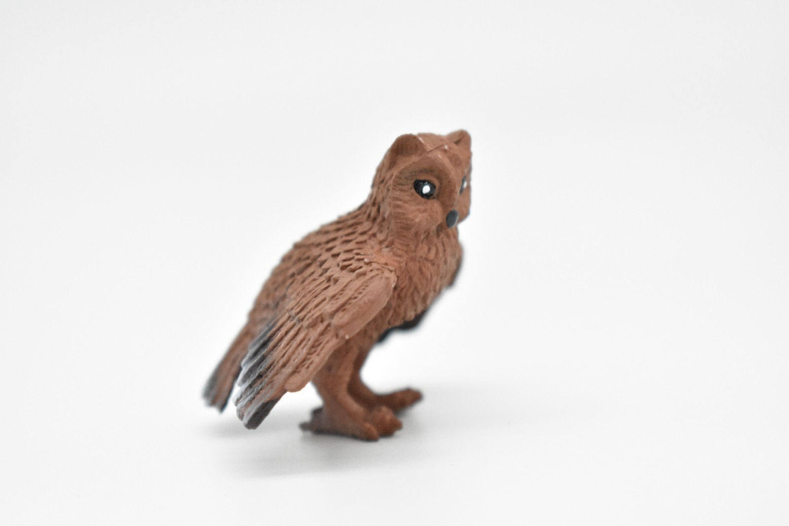 Great Horned Owl, Toy Plastic Reproduction Hand Painted Model 2″ F609 B131