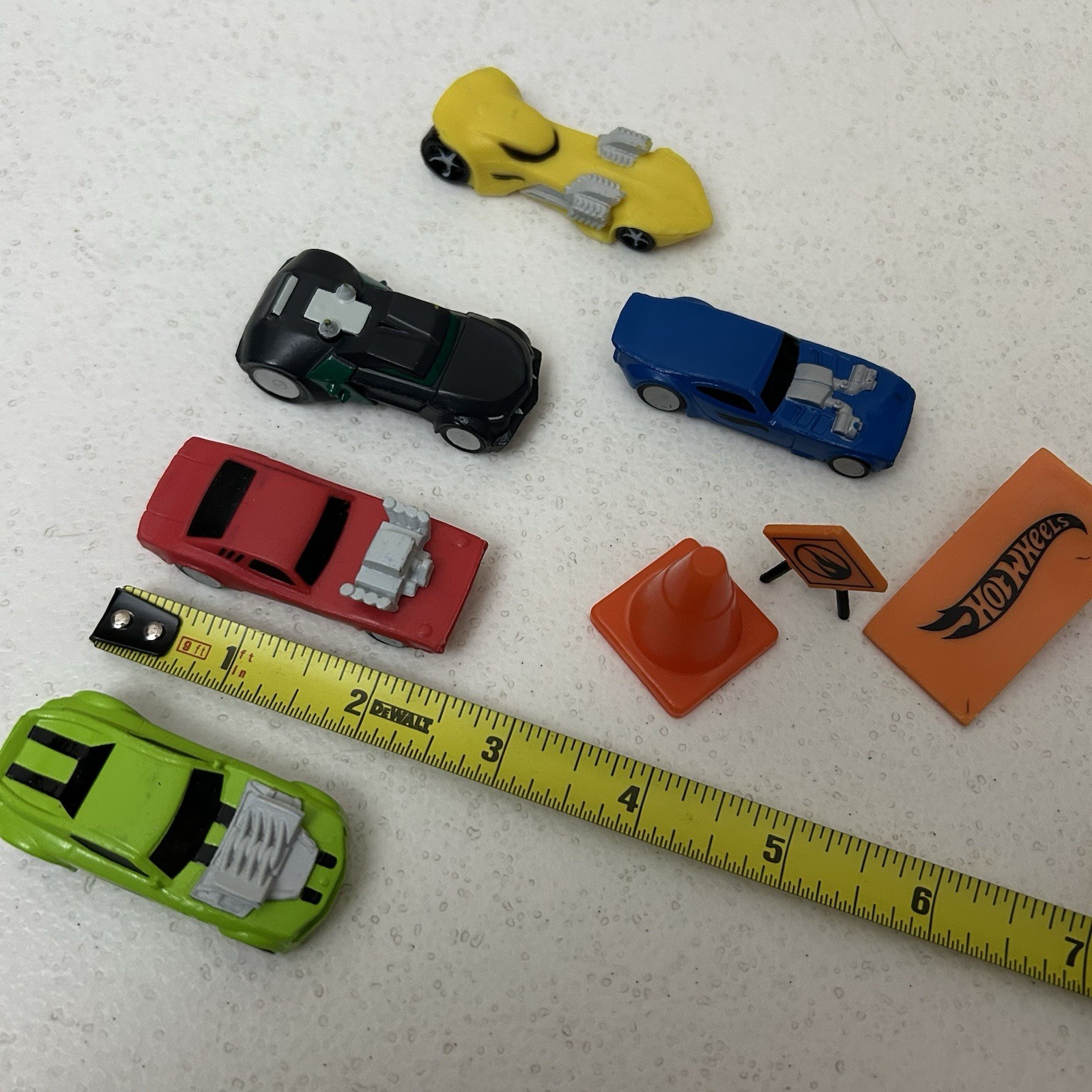 Hot Wheels Busy Book Car Accessory Figures Only Cake Topper 8 Pieces