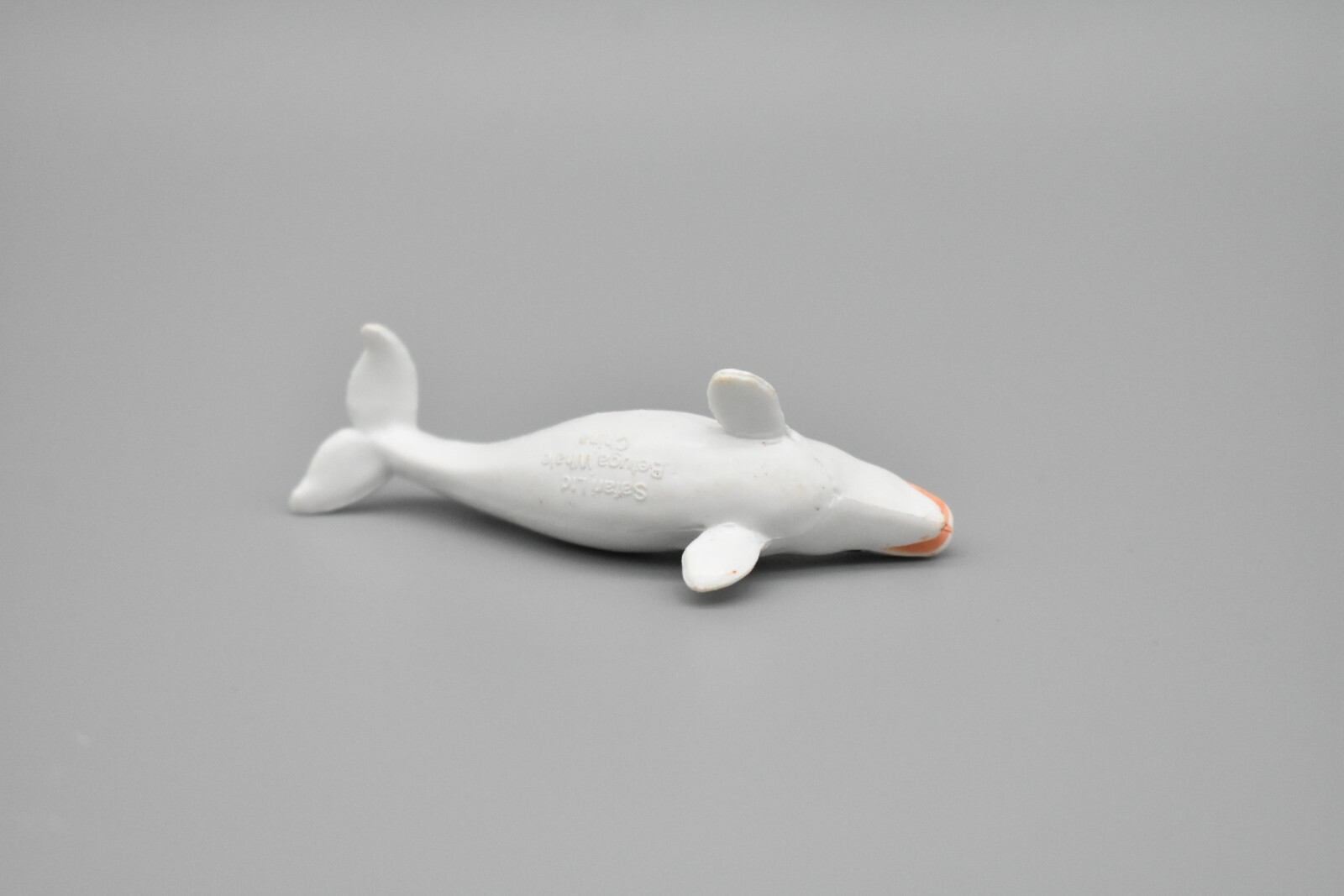 Beluga Whale, Very Nice Plastic Replica 2 1/2 inches long – F3504 B67