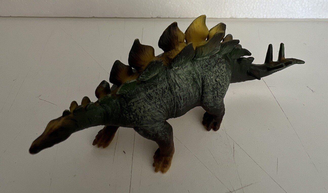 Dinosaur World Toy Set OleFun 10 Medium Dinosaurs In Storage Case Ages 3+