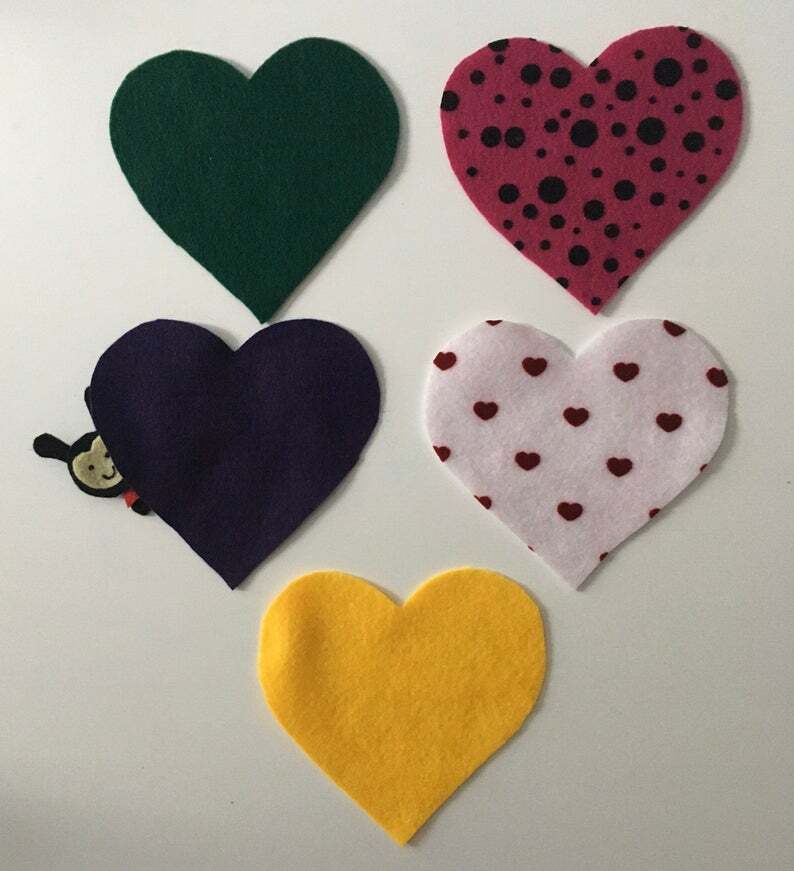 Love Bug and Five Valentines Hearts Felt Story – Children’s Felt Board Story