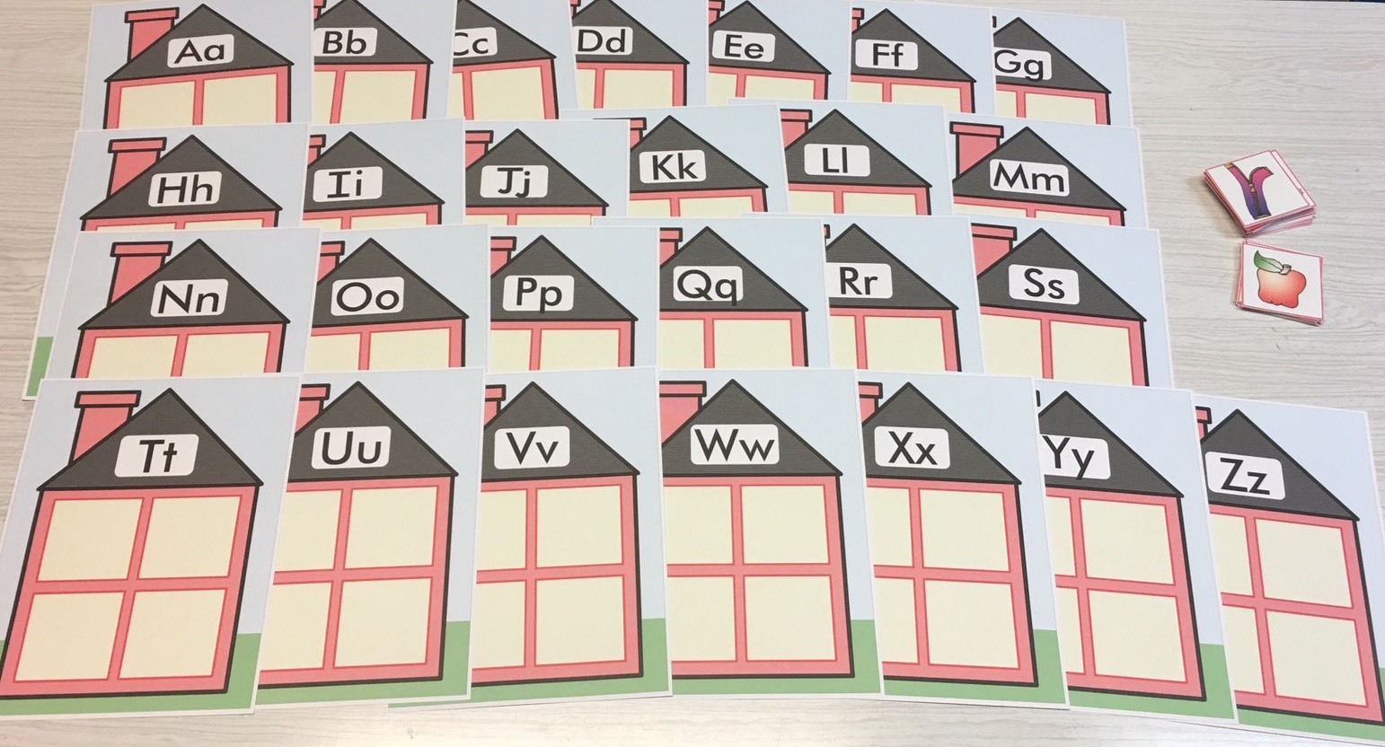 Alphabet House Game – Beginning Sounds – Learning Center Complete Set