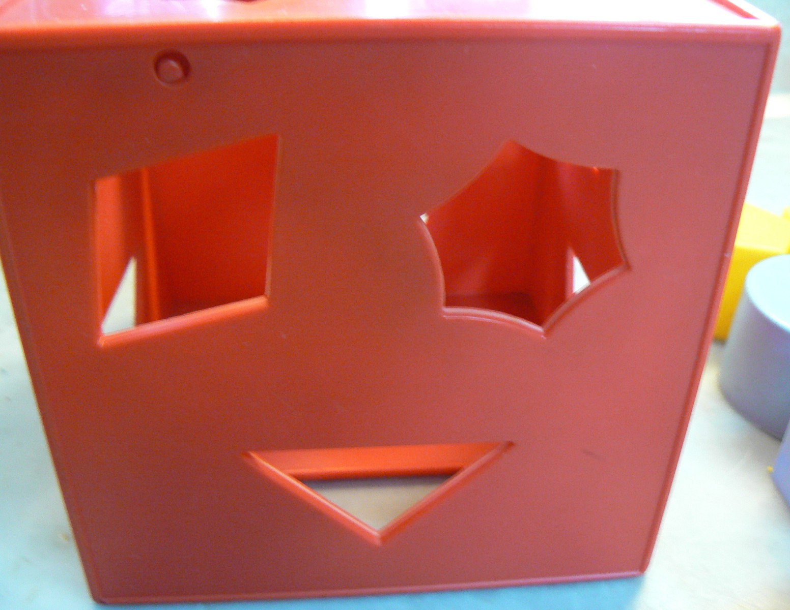 Activity Cube-Child Guidance – w/ 16 Different Shapes & 6 colors to Sort & match