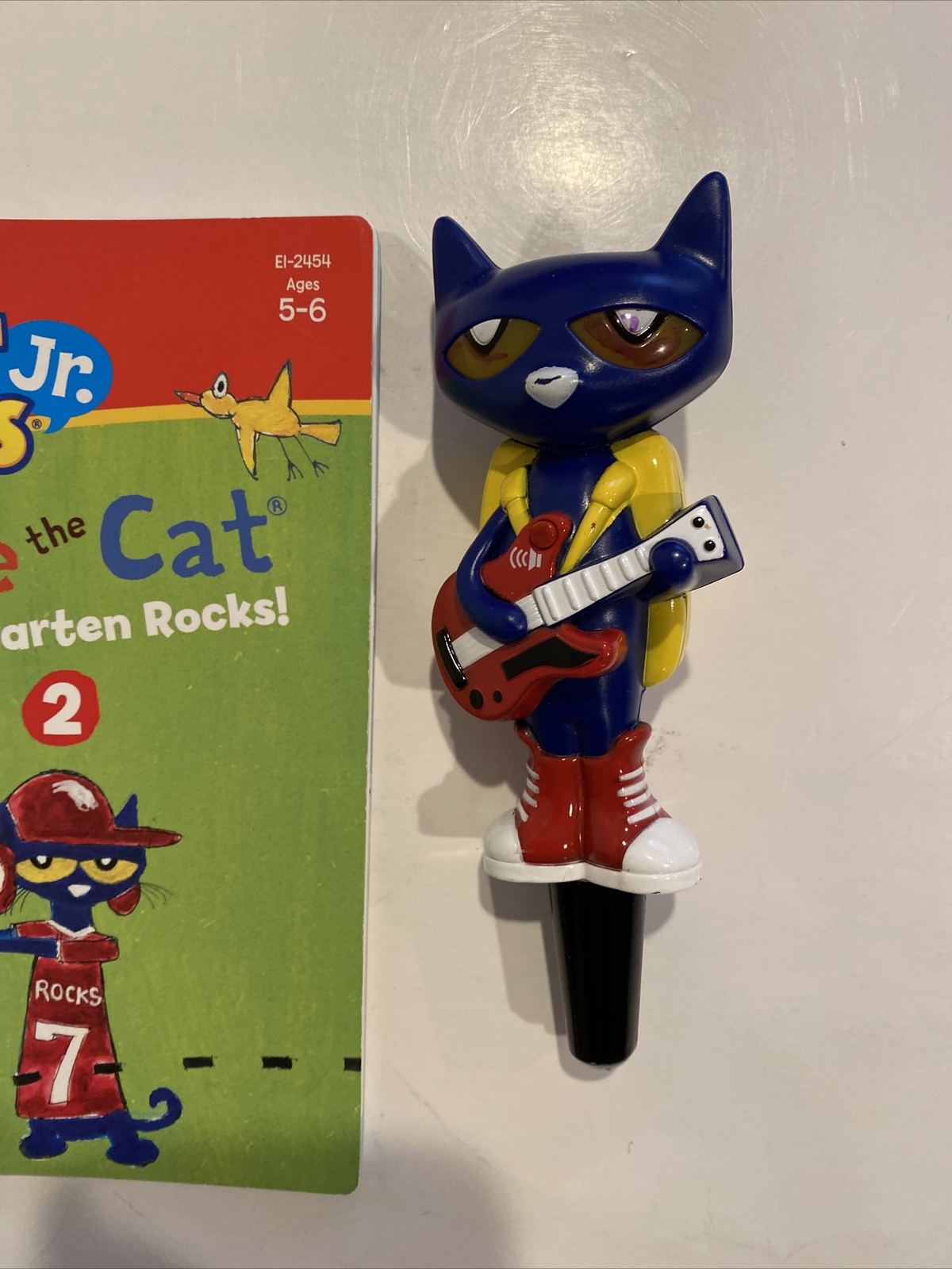 Hot Dots Jr Pete The Cat Interactive Pen w Books 1 & 2 Educational Insights 2010