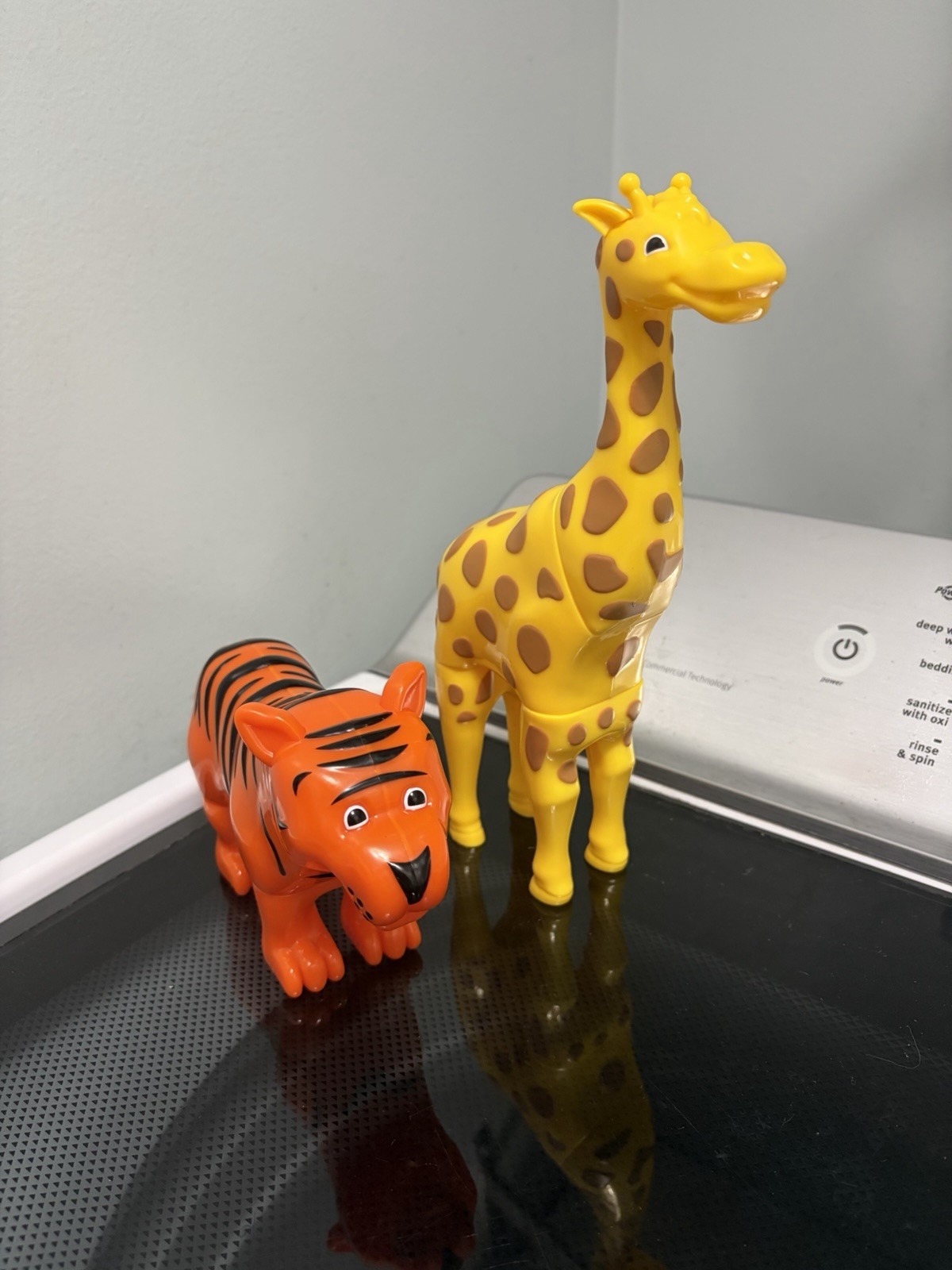 Lakeshore Learning Jungle Animal Magnetic Giraffe Tiger Popular Playthings