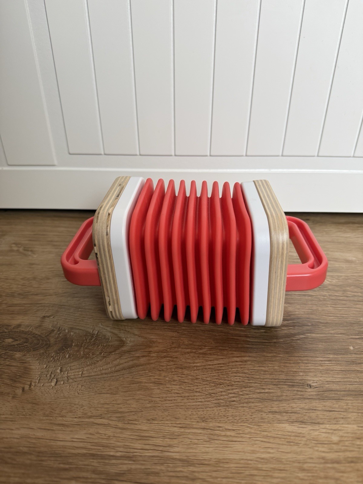 Lovevery Accordion toy from music set Montessori. Free shipping! NEW