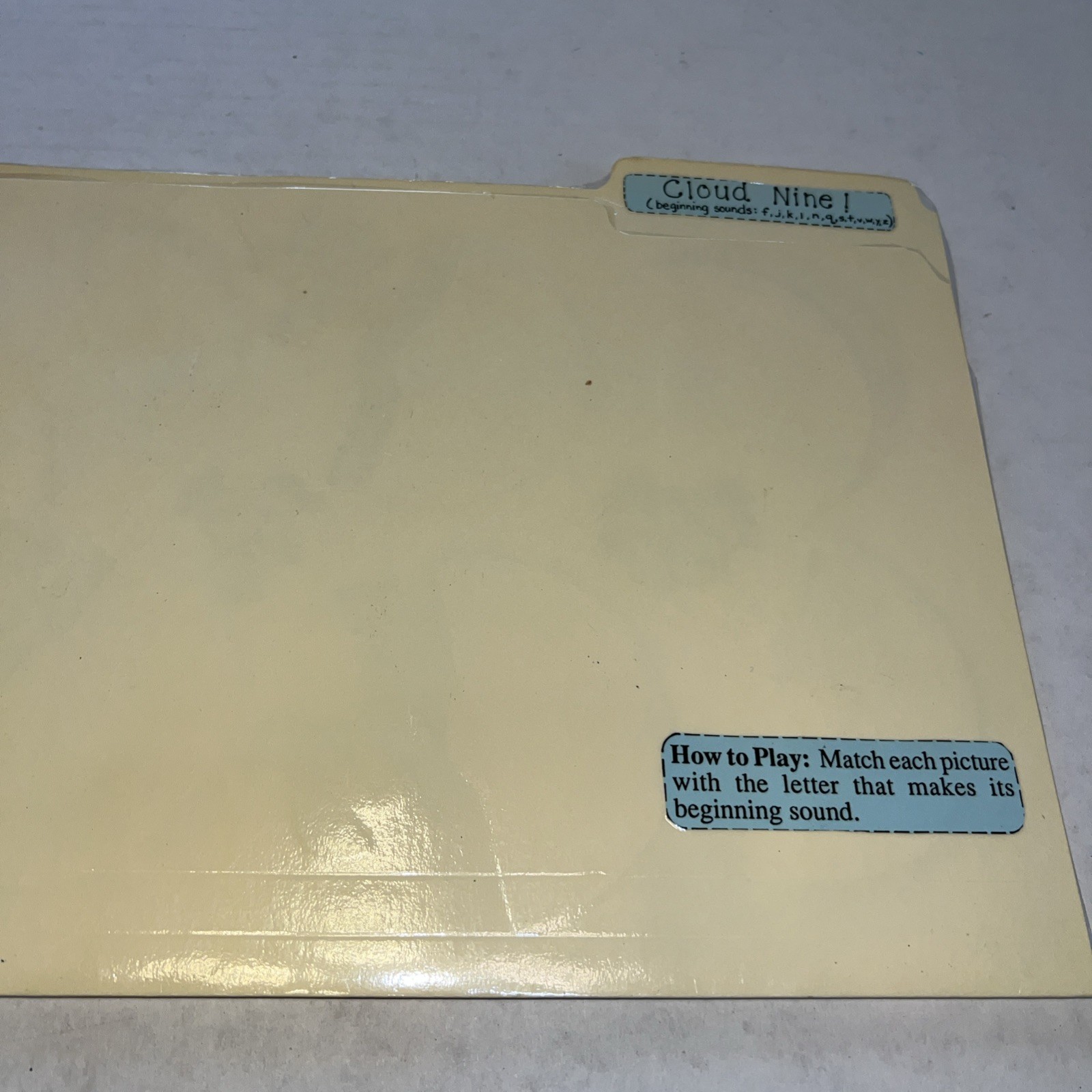 Cloud Nine Grades K-1 Beginning Sounds File Folder Game