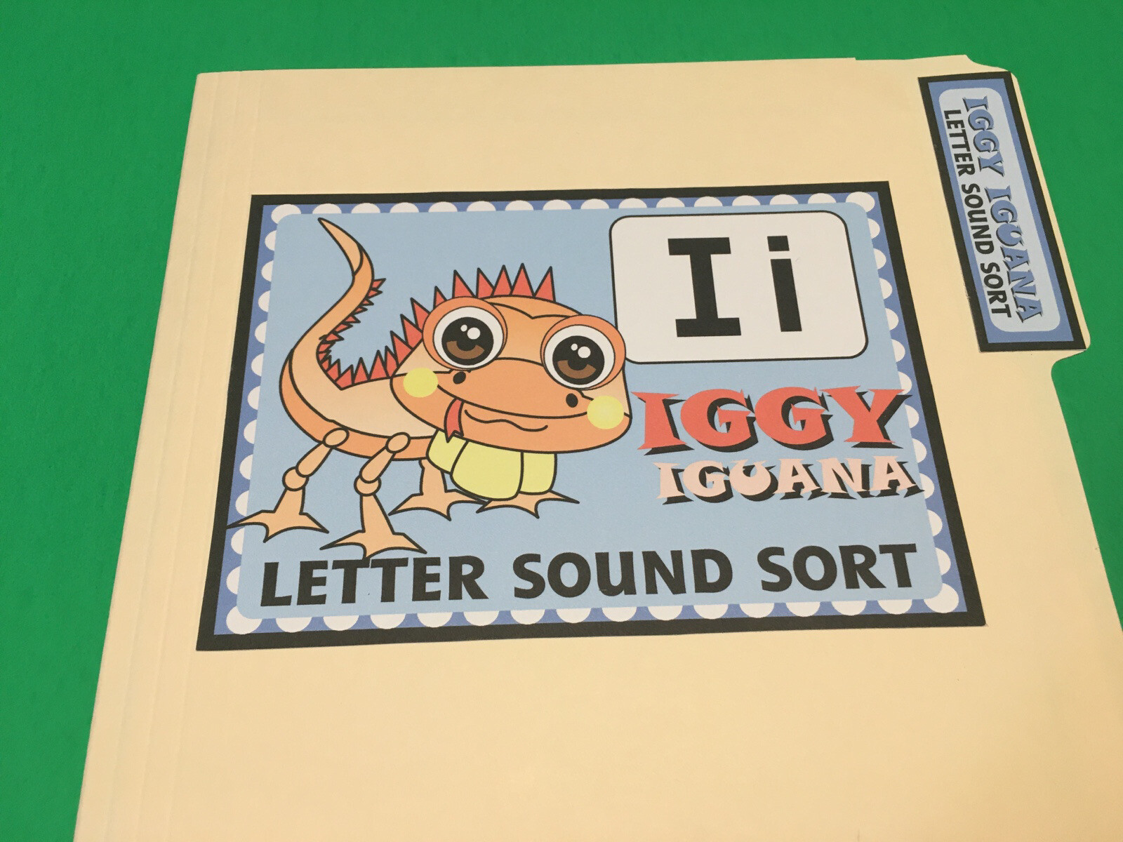 Iggy Iguana – Letter Ii – DIY File Folder game – Printed / Uncut