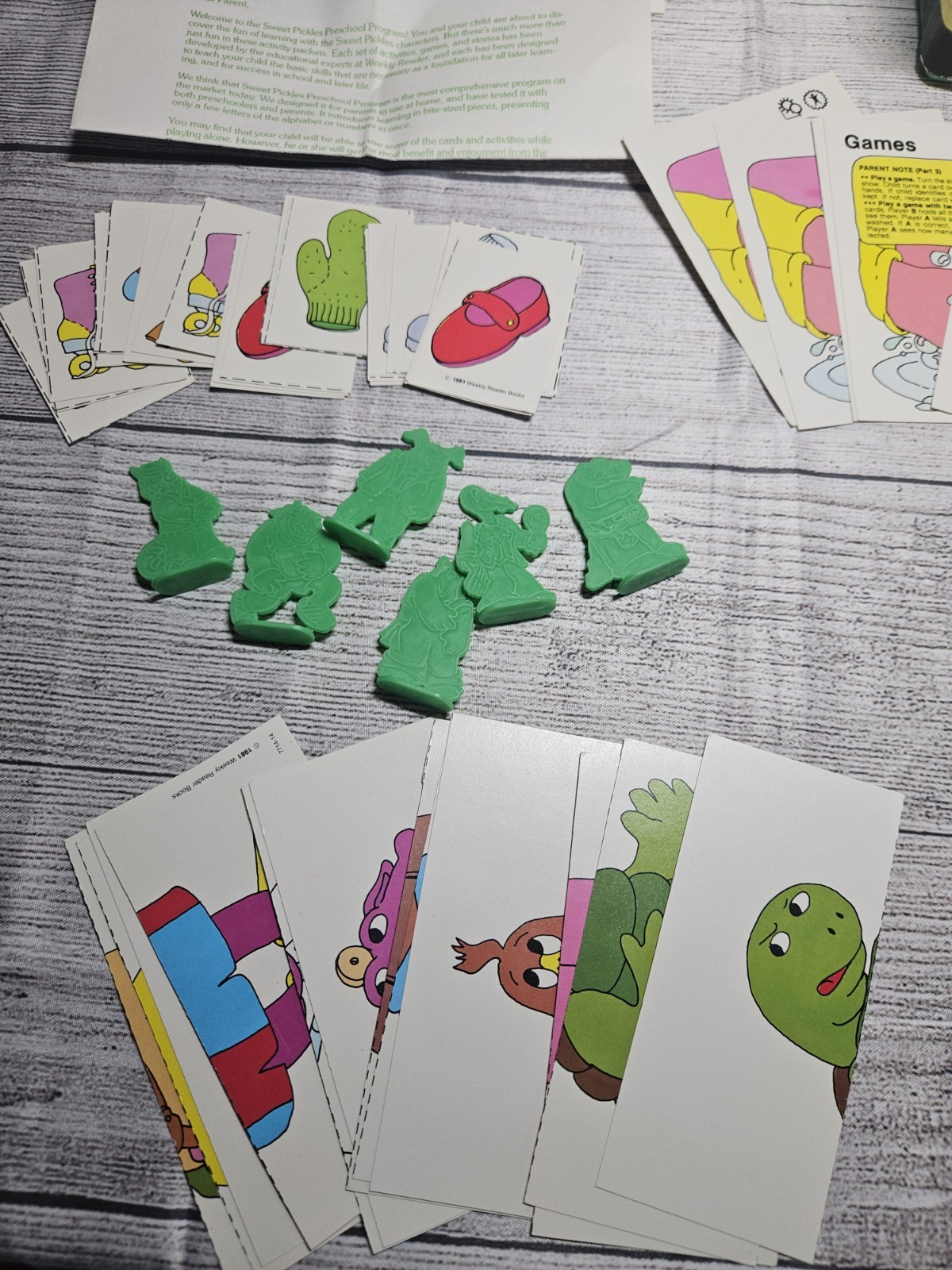Vintage Sweet Pickles Preschool Program Learning Case Activity Bus Full w/Cards