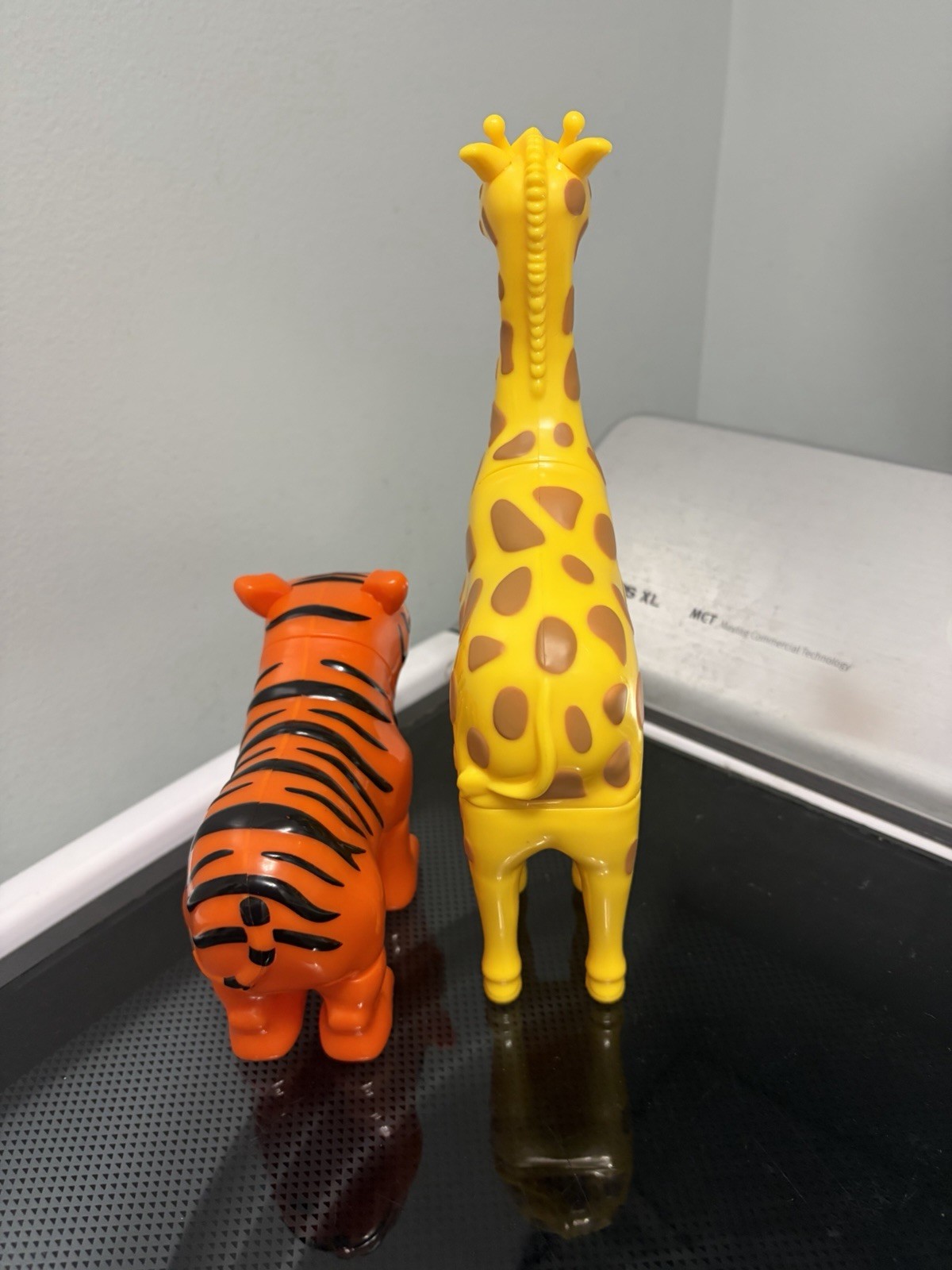 Lakeshore Learning Jungle Animal Magnetic Giraffe Tiger Popular Playthings