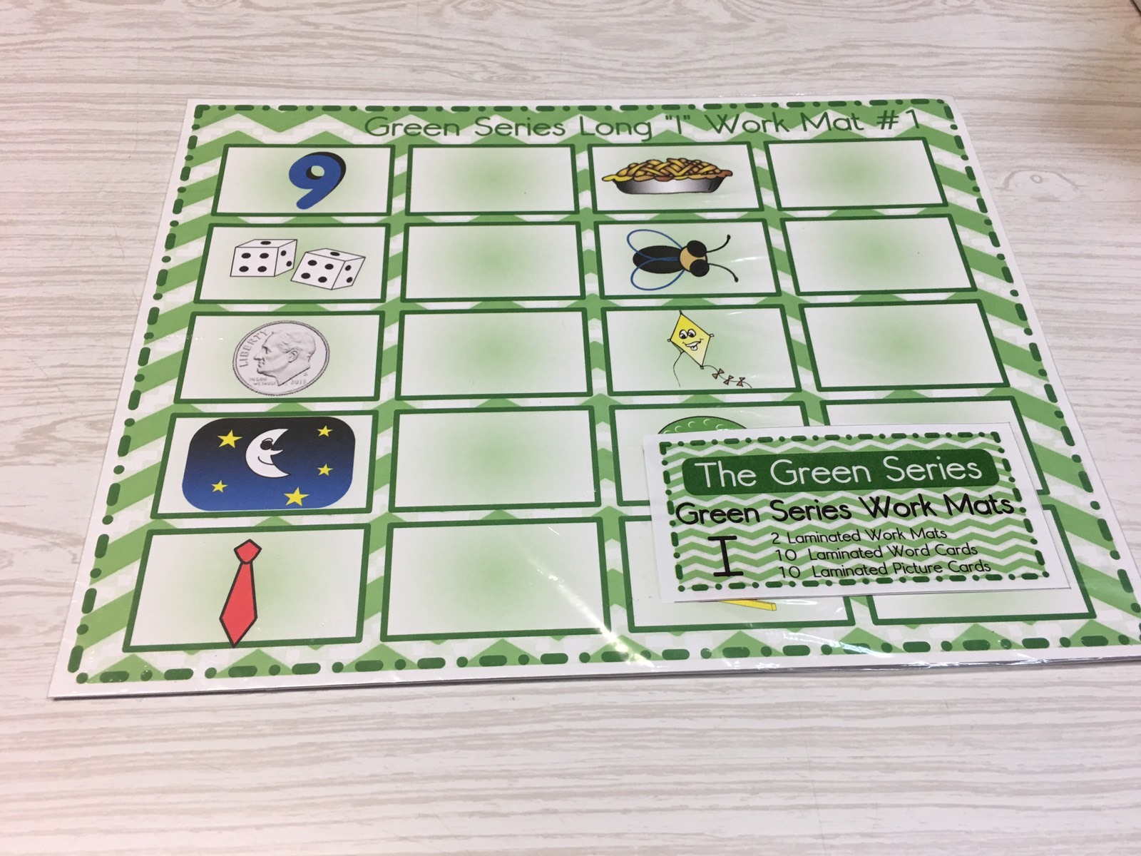 The Green Series – Vowel I Work Mats (20 cards-2 Laminated WorkMats) Montessori