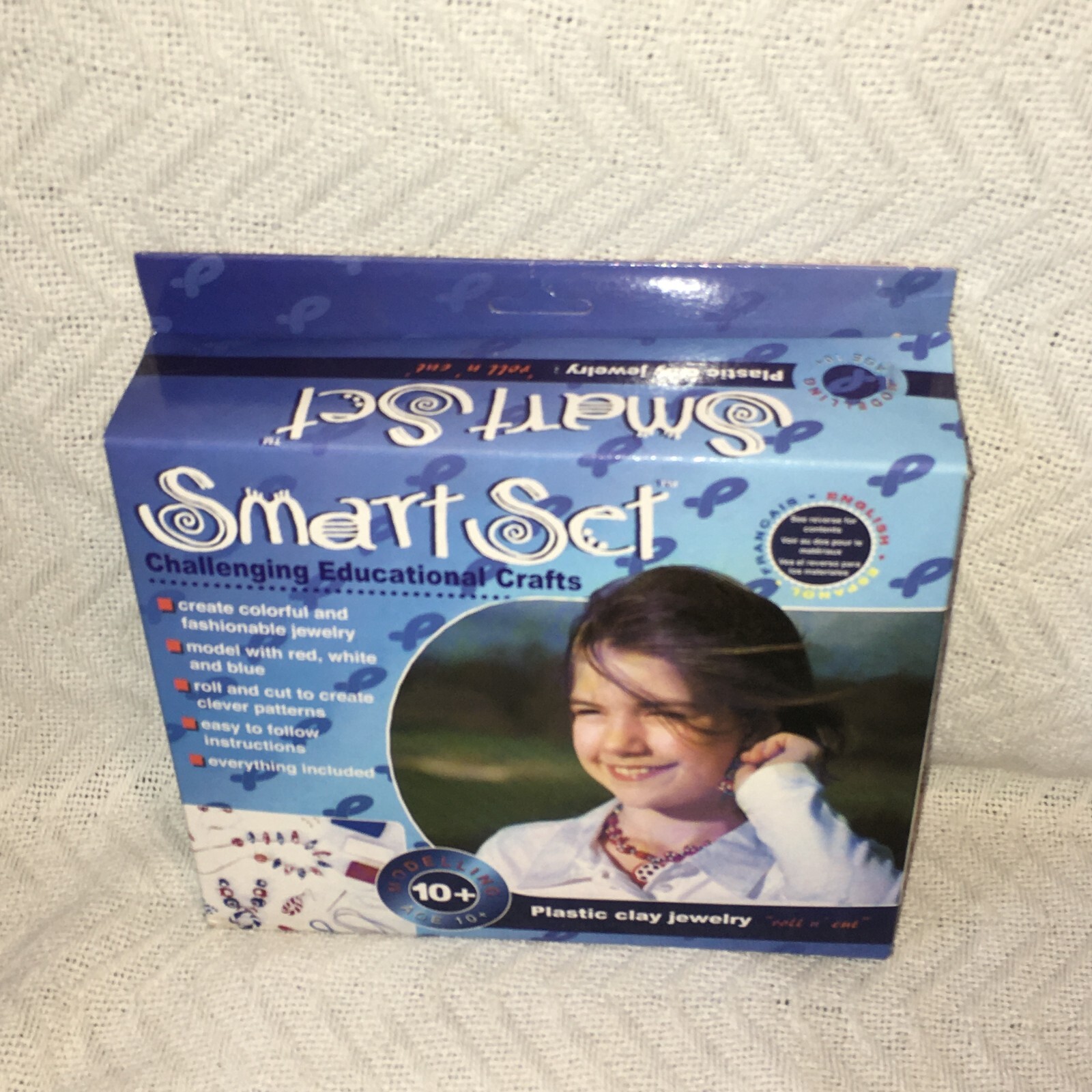 Smart Set Challenging Educational Crafts Plastic Clay Jewelry Brand New Box