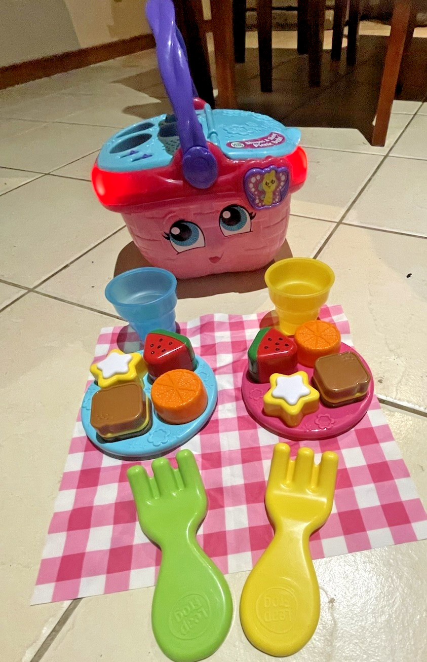Leapfrog Shapes and Learning Picnic Basket Interactive Pink and Blue Full Set