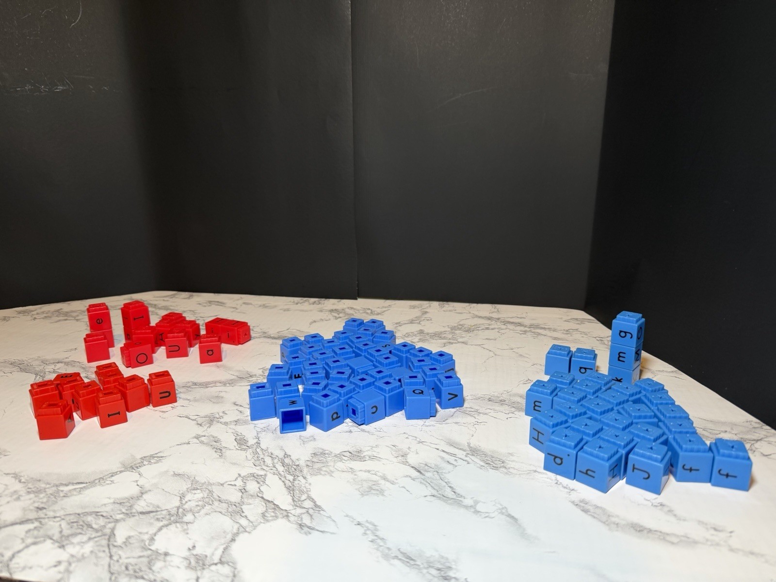 Didax Edu. Resources CVC Unifix Letter Cubes (Set of 95) Connect Cubes For Words