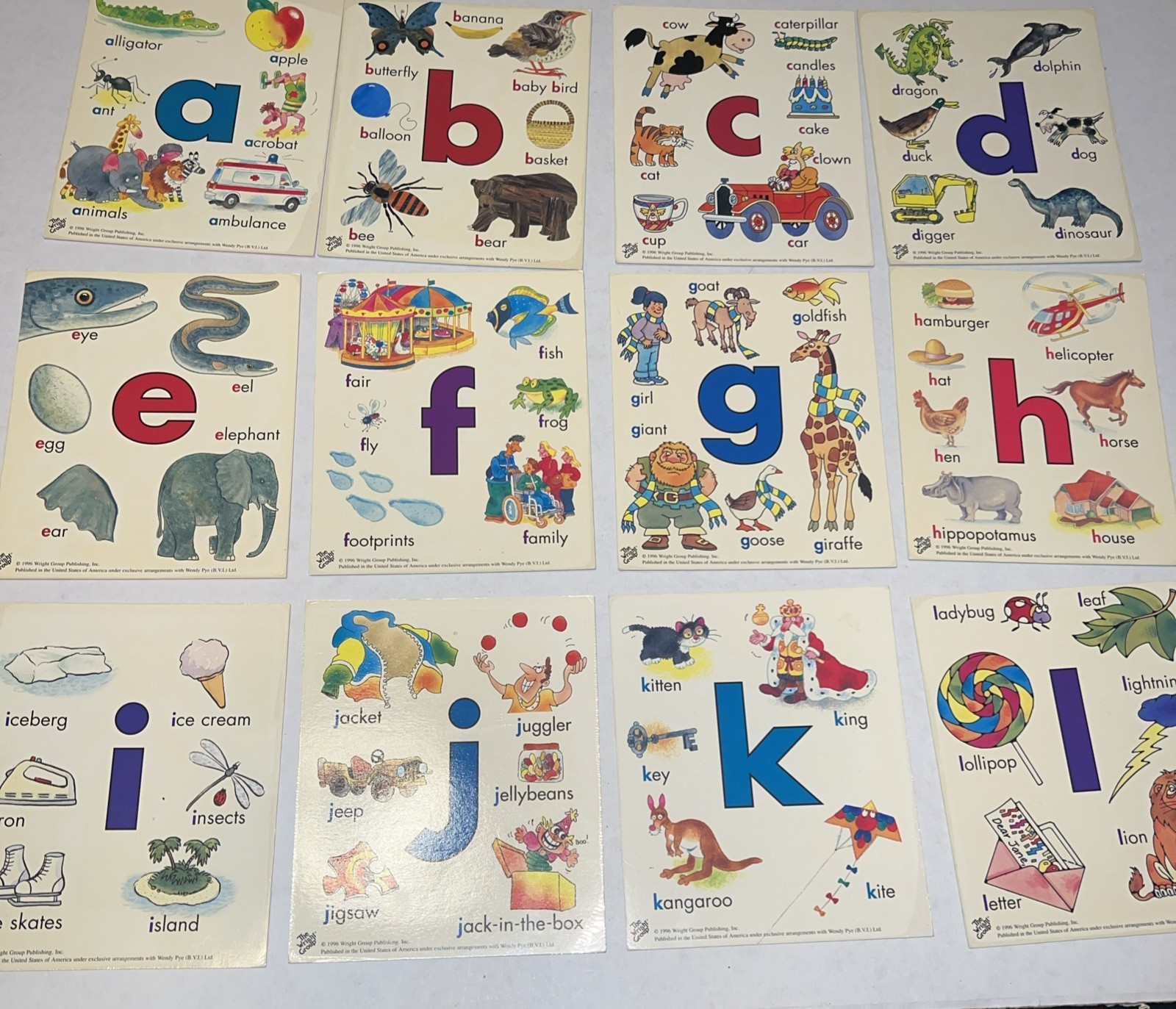 Wright Group McGraw Illustrated Flash Alphabet Cards Classroom/Homeschool