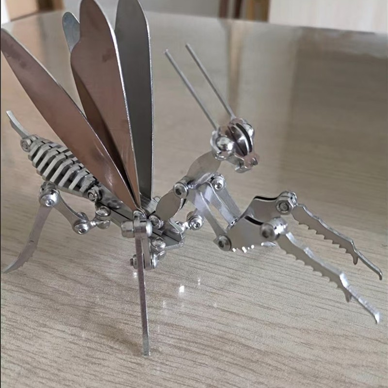 Mantis model screw puzzle 3D model stainless steel assembled finished toy