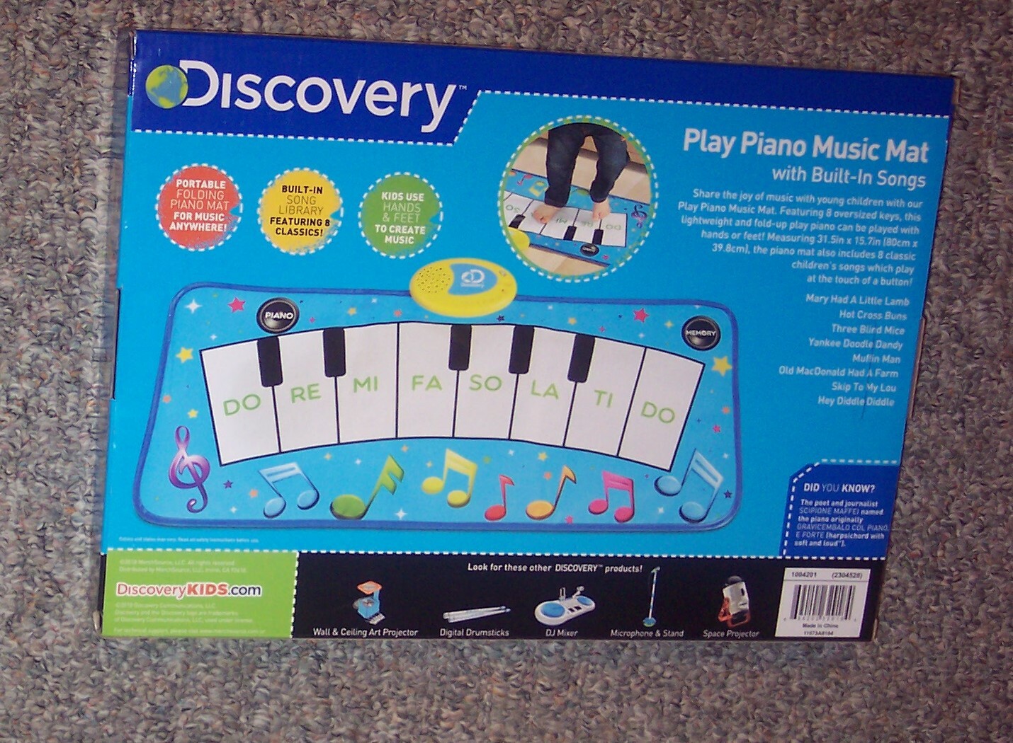 NEW Discovery Play Piano Music Mat Keyboard Built In Song Library Unique NIB
