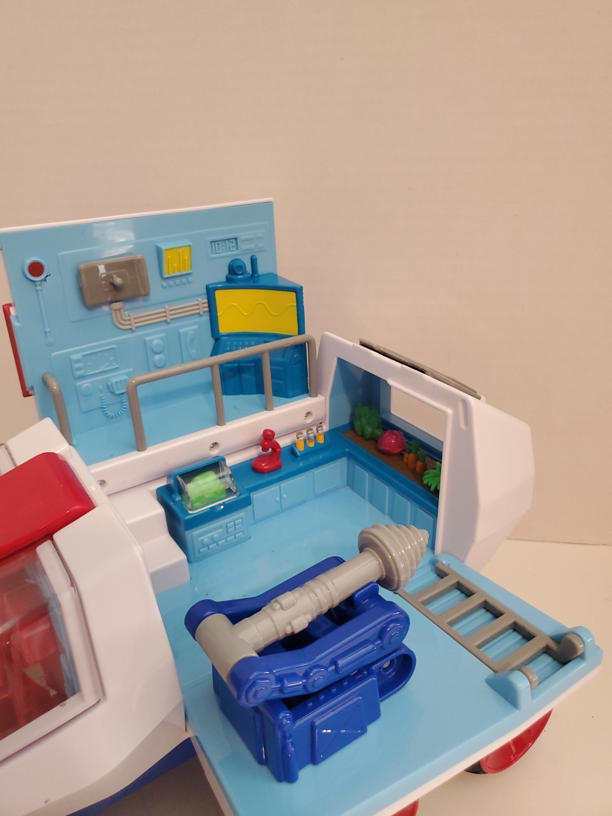 Lakeshore Learn & Play Explore Rover Space Vehicle Complete With All Figures