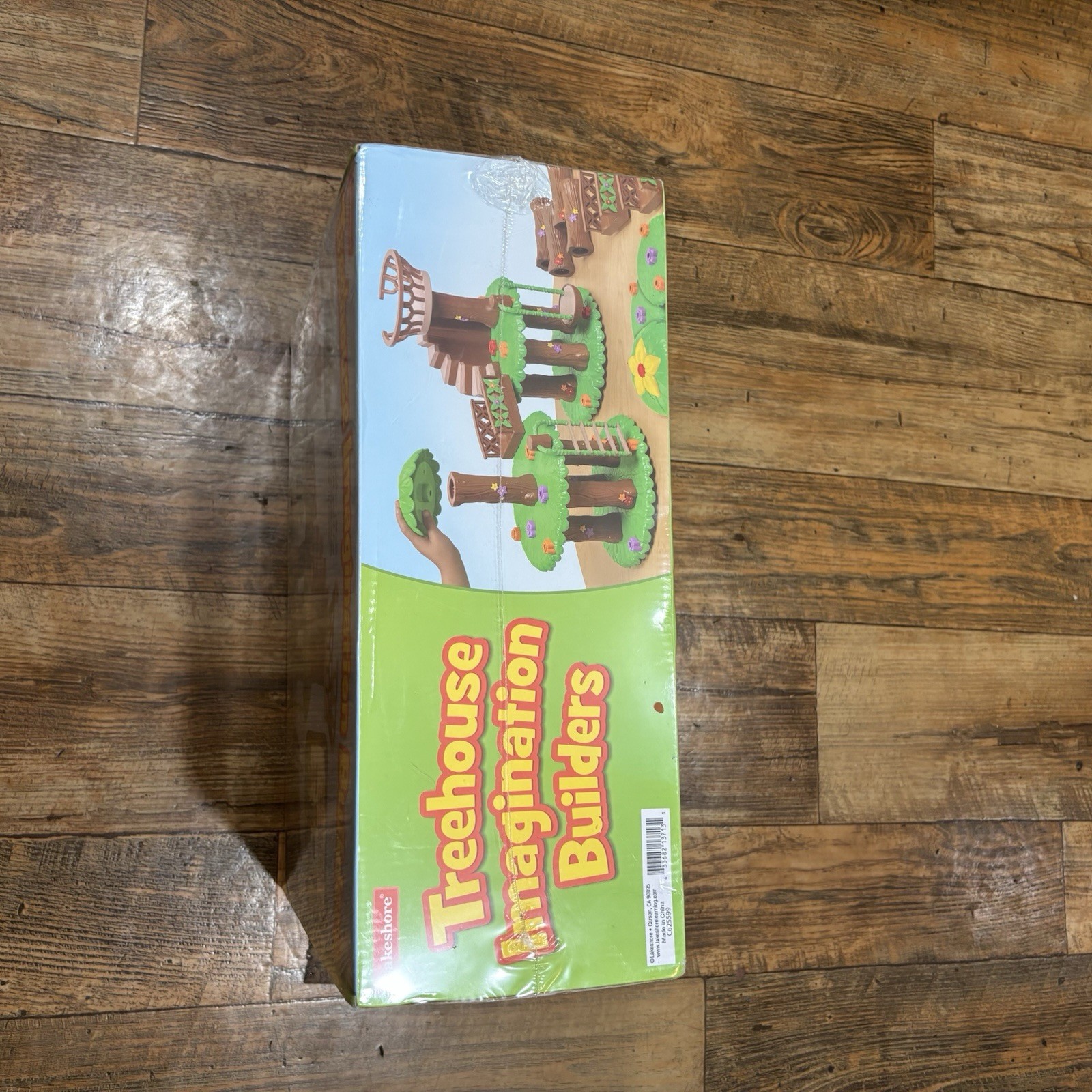 Lakeshore Treehouse Imagination Builders W/ Treehouse Friends (New)