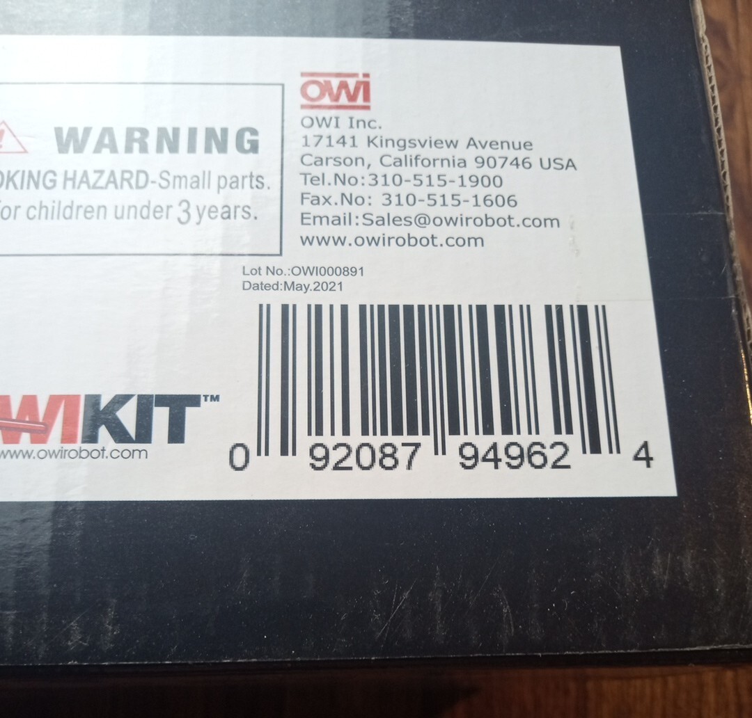 KikoRobot.962 STEM “Robotikits” Robot Assembly Kit with I/R & Al Technology
