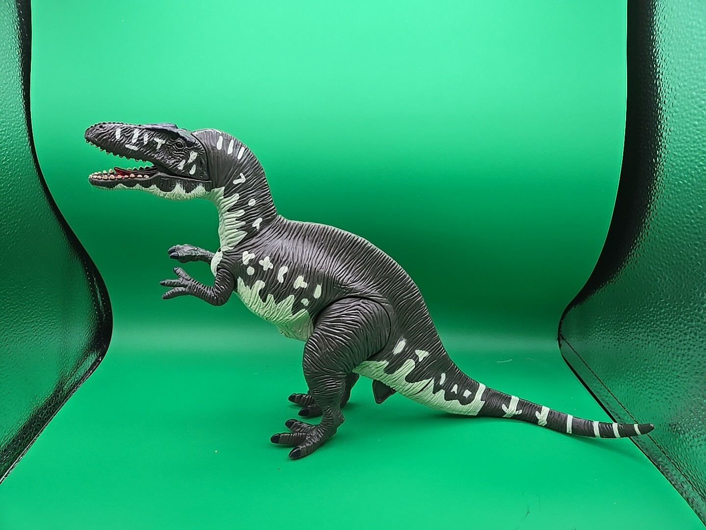 Battat Terra Acrocanthosaurus Dinosaur Carnivore Toy Figure