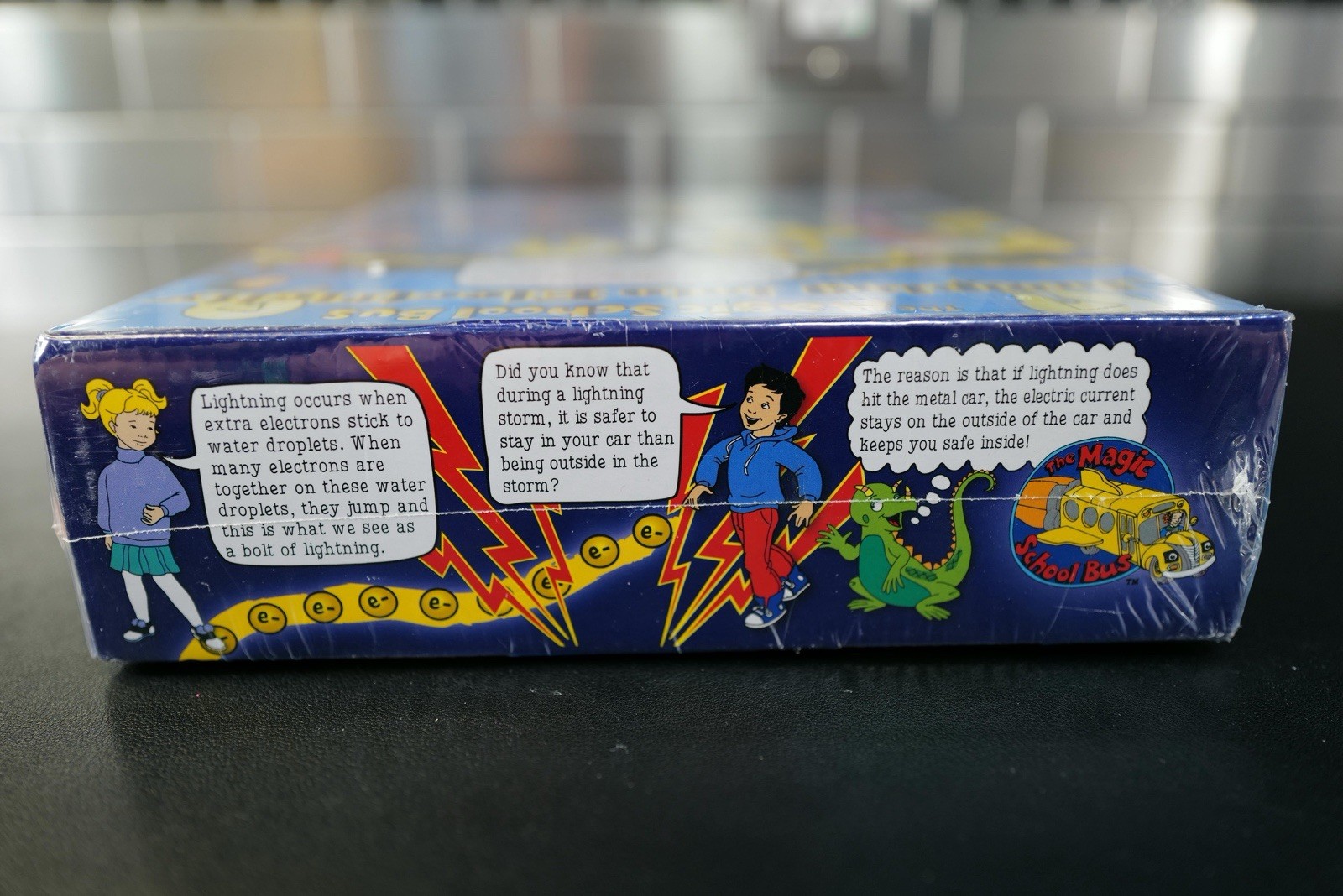THE MAGIC SCHOOL BUS Jumping Into Electricity Kit Age 5 Up (NEW) Factory Sealed.
