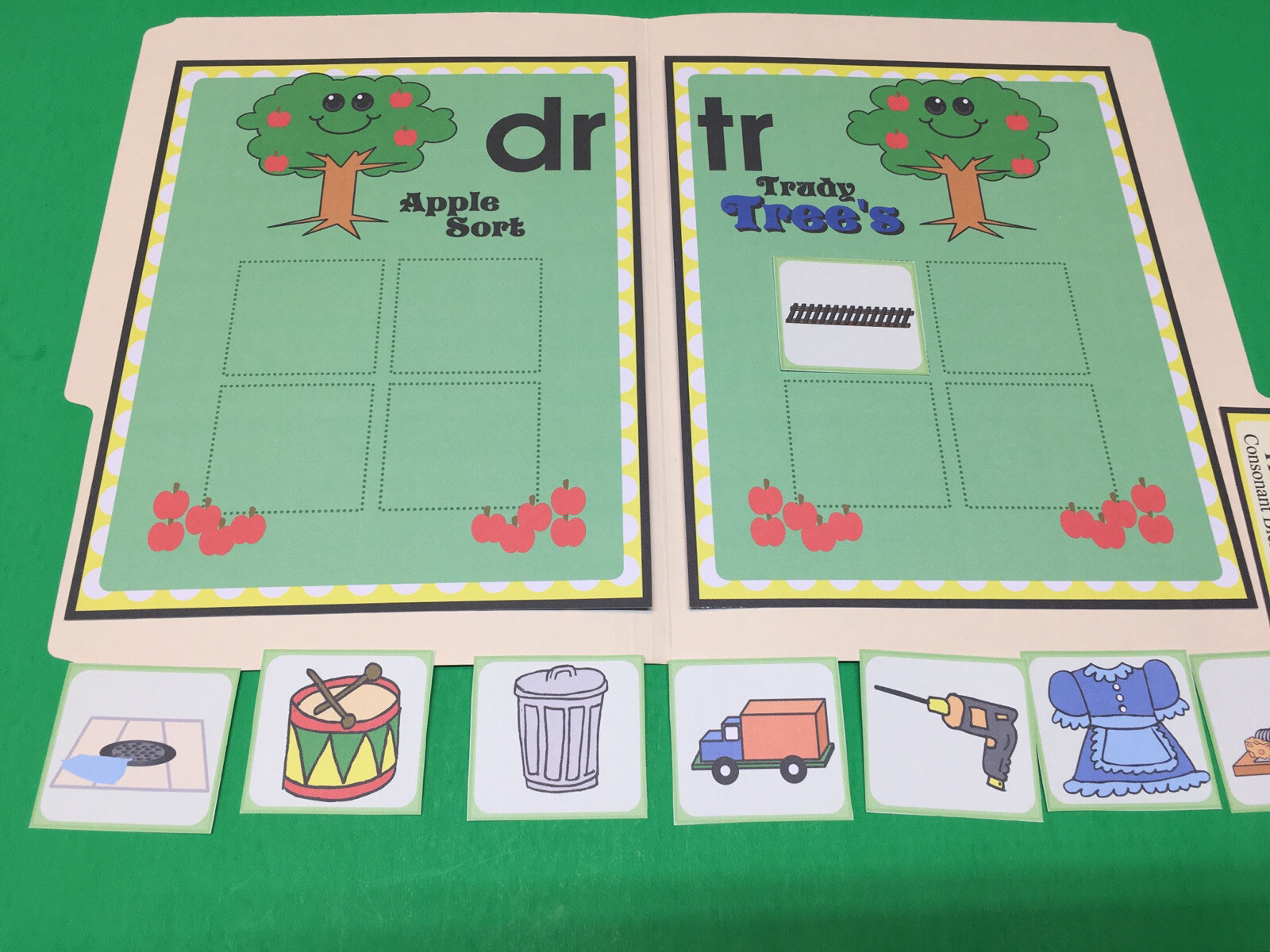 Trudy Tree’s Apple Sort – Phonics Dr/Tr – DIY File Folder game – Printed / Uncut