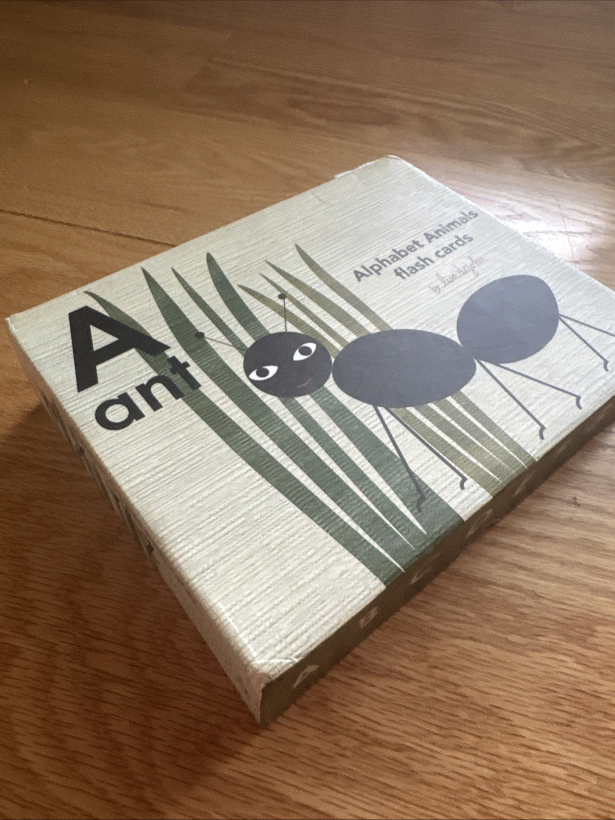 Alphabet Animals Flash Cards – Lisa Dejohn – Sturdy Board Print -Chronicle Books