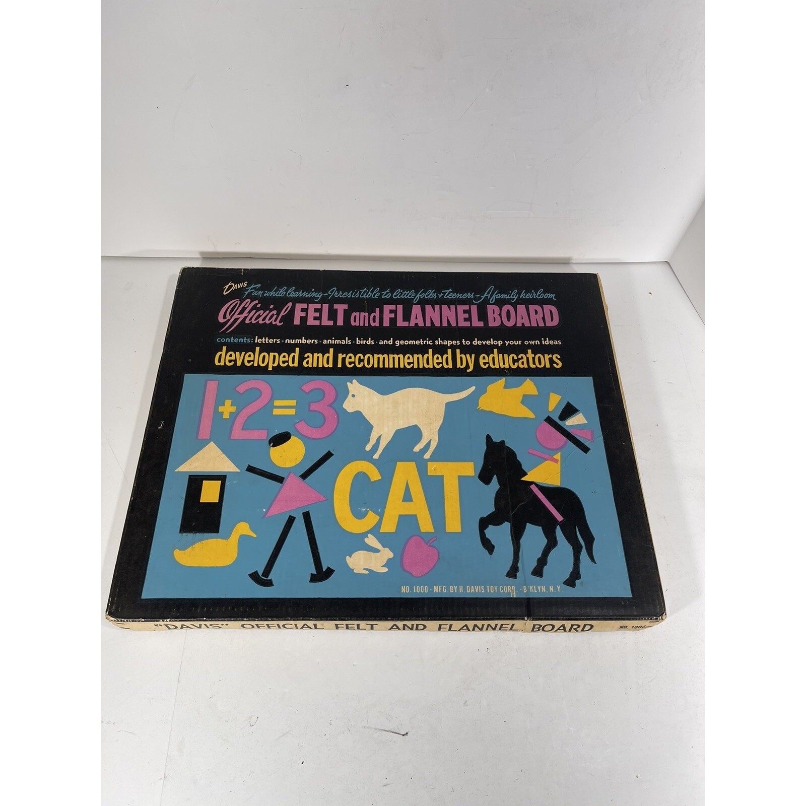 Davis Official Felt and Flannel Board #1000 – with Box Vintage Check Pictures