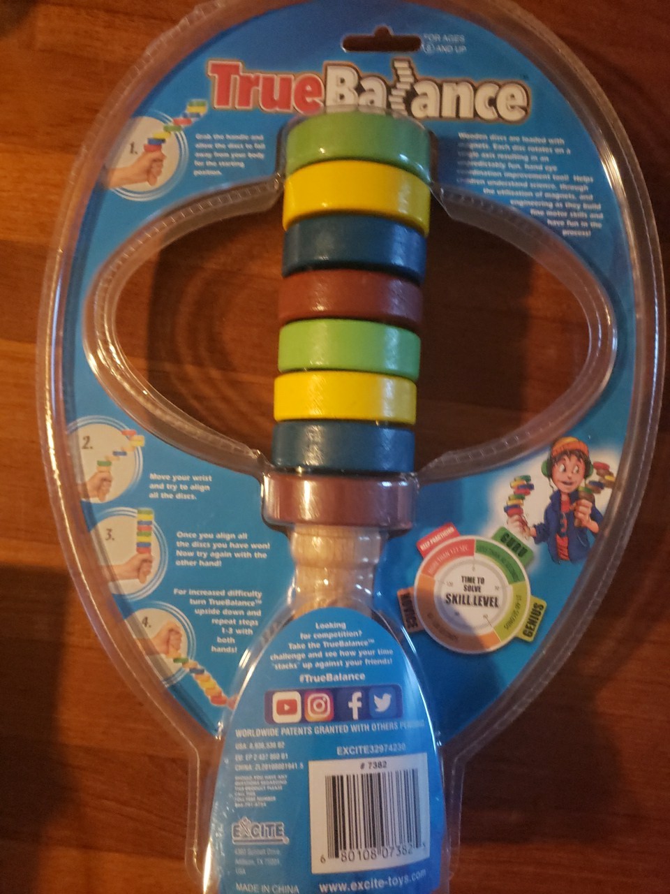 New True Balance Handheld STEM Game Wooden Toy by Excite coordination skill