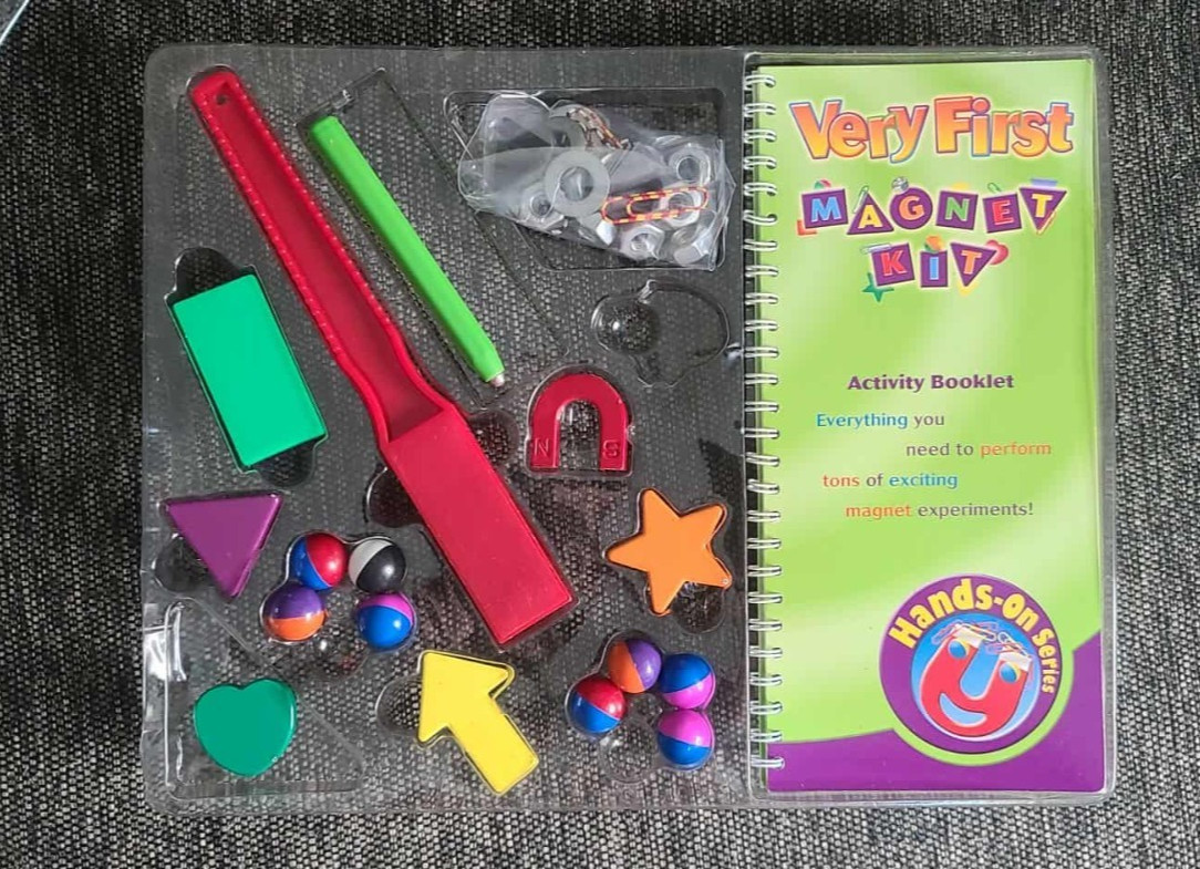 ABDL -Vintage Dowling Magnets Very First Magnet Kit Great For Homeschool Science