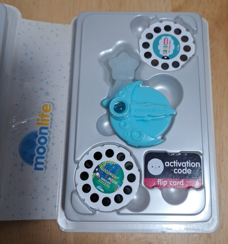 Moonlite Storybook Movie Projector Starter Pack Goodnight Moon & Sago Mini Reels