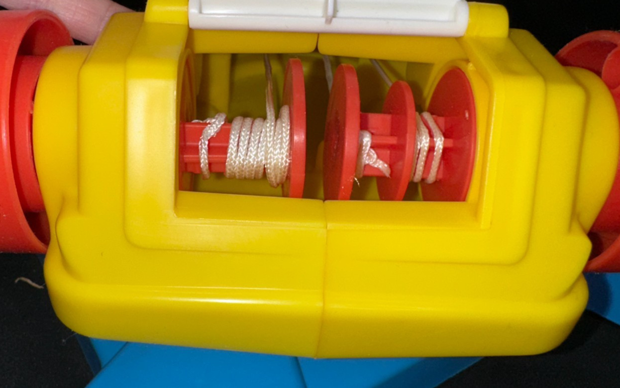 RARE VINTAGE CHICCO CONSTRUCTION CO.- A PRE-SCHOOL TOY-PREOWNED(READ DESC)