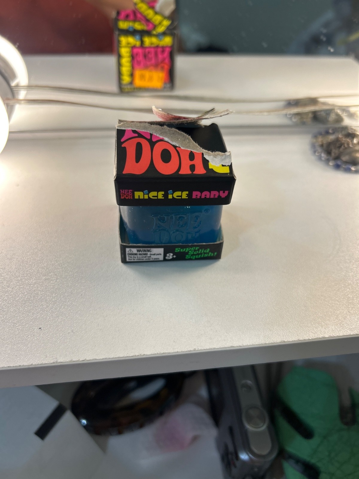 nee doh nice cube mini blue (damaged box)