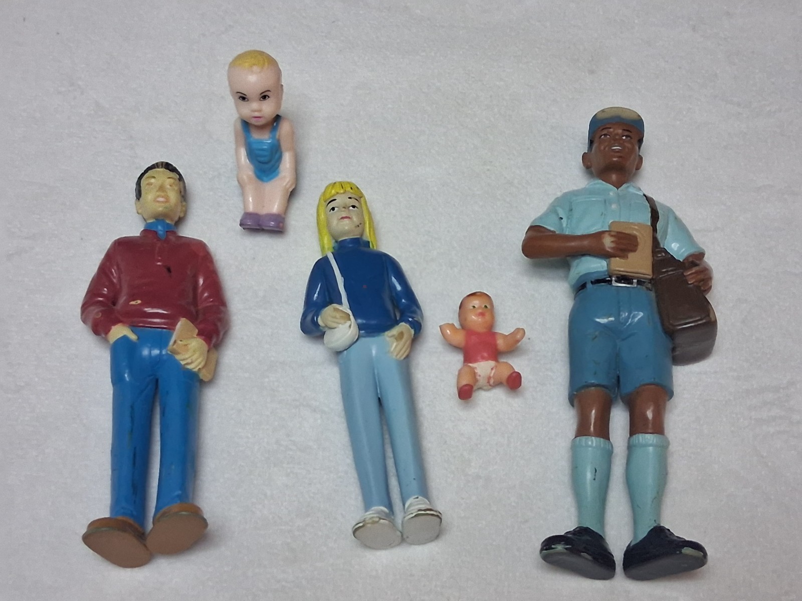 Set of 3 Lakeshore Learning PVC Figures & 2 Baby Dollhouse Figurines