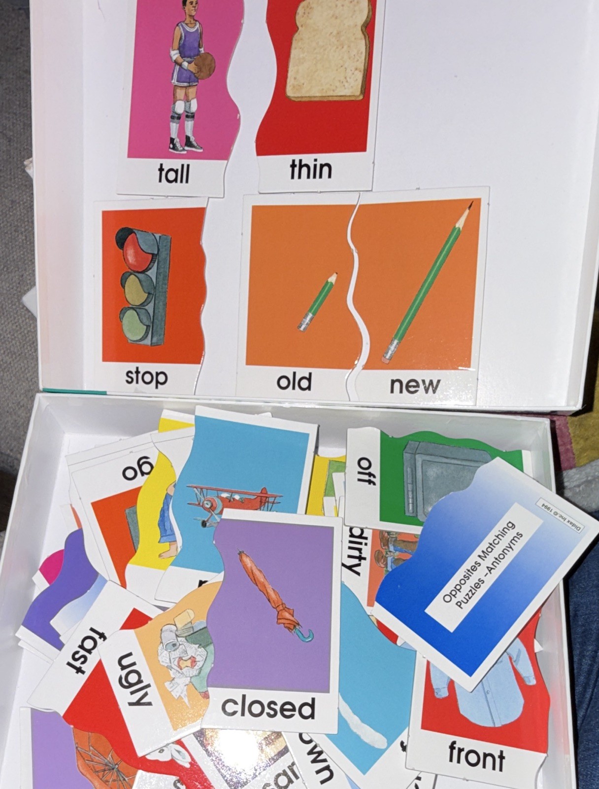 Opposites matching card/puzzle game Hands On Phonics Ages 3 & Up