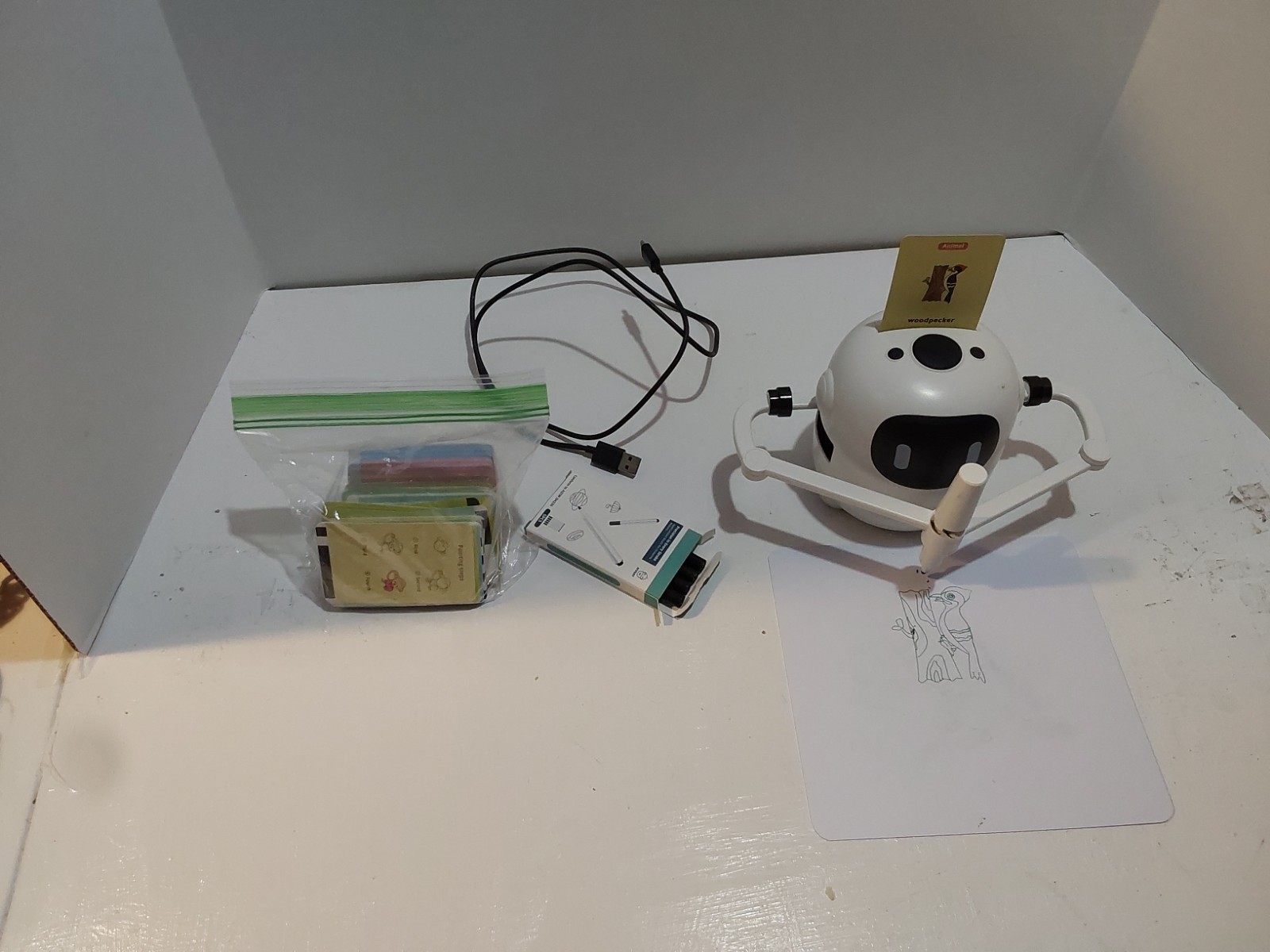 RIVSOR Smart Drawing Robot Educational Arts & Crafts Toy Kit w/ Markers & USB