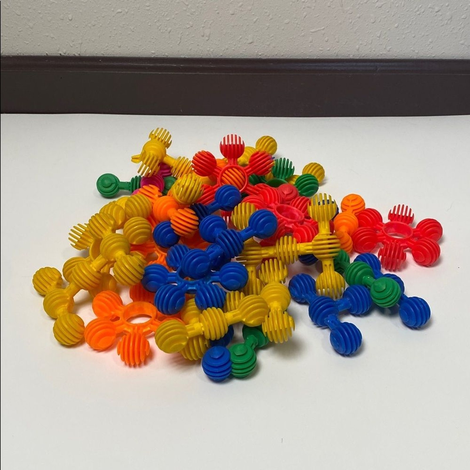Thirty One Piece Colorful Interlocking Ball Connector Building Toy Set STEM