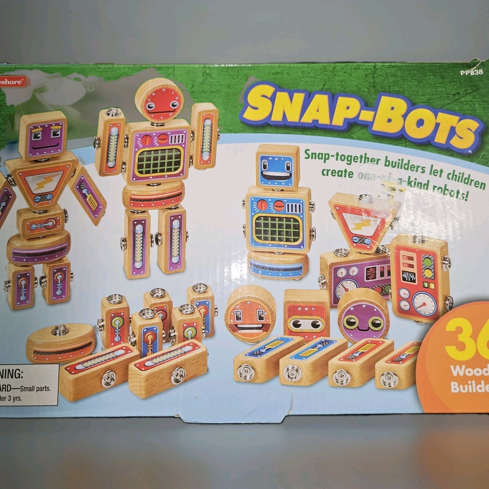 Lakeshore Snap-Bots Wooden Robot Building Set (35 pieces) #PP838