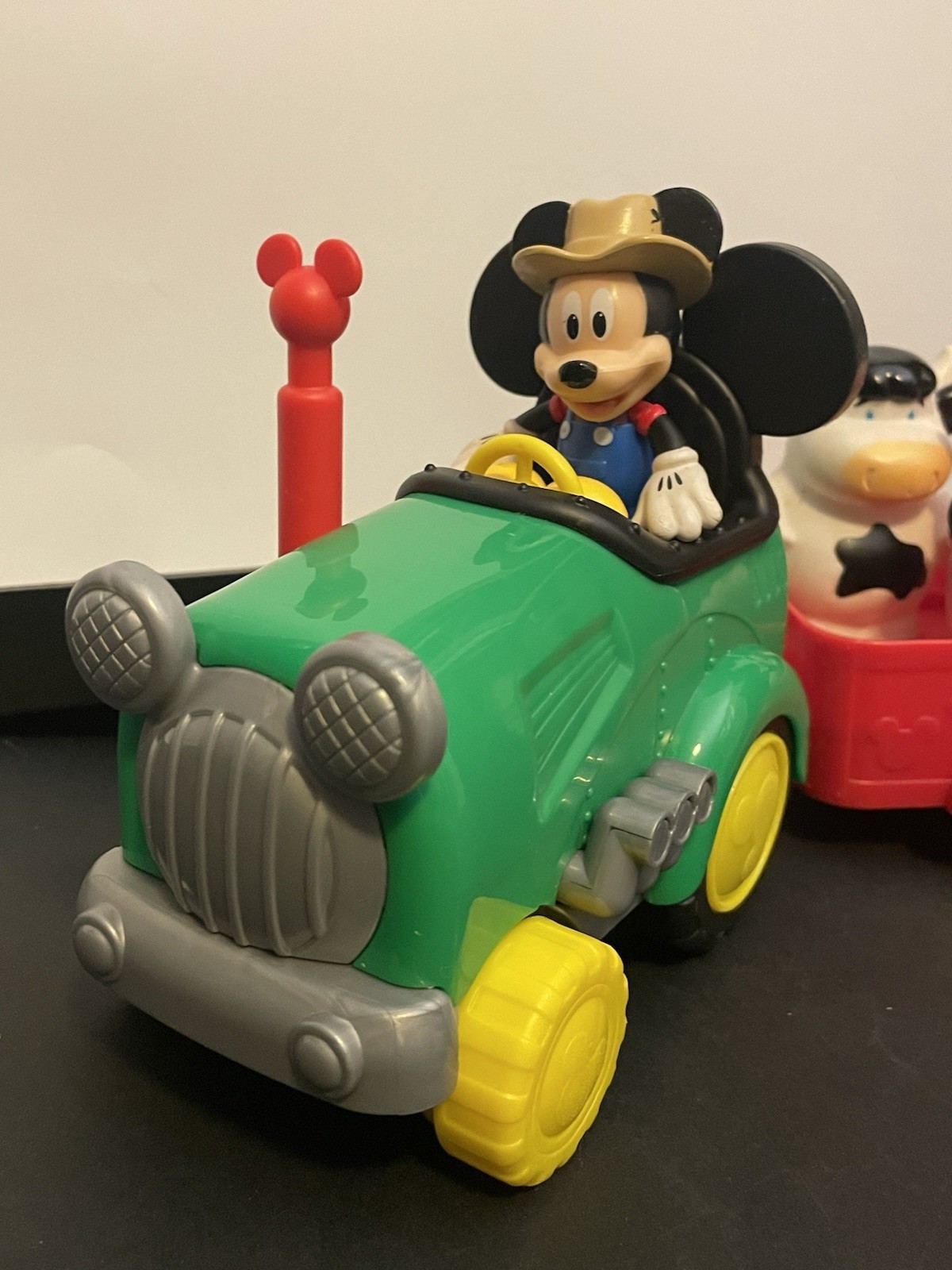 Disney Junior Mickey Mouse Barnyard Fun Tractor 3 Tomy Animals Mixed Set 3+ Fun