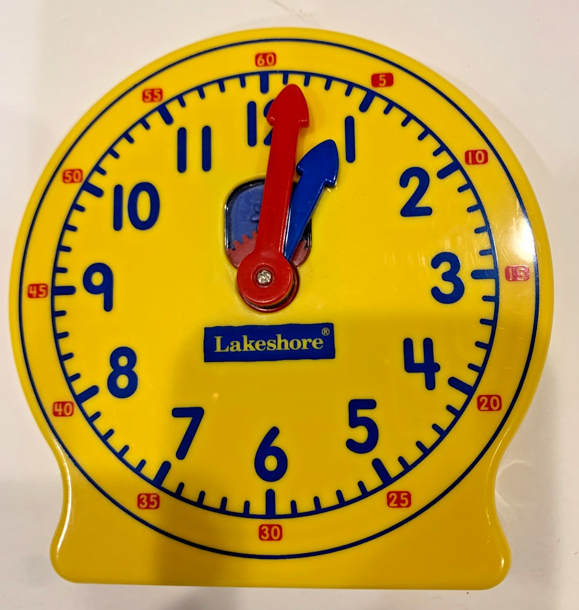 LAKESHORE LEARNING STUDENT CLOCK FD974 TWO WAY GEARS FOR TELLING TIME W/STAND 5″