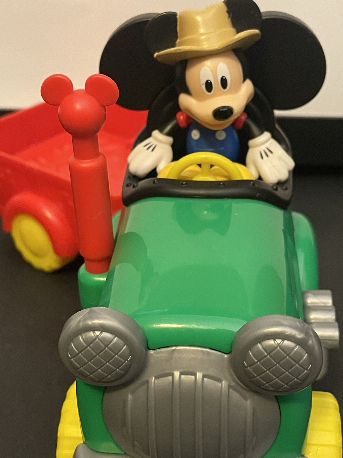 Disney Junior Mickey Mouse Barnyard Fun Tractor 3 Tomy Animals Mixed Set 3+ Fun