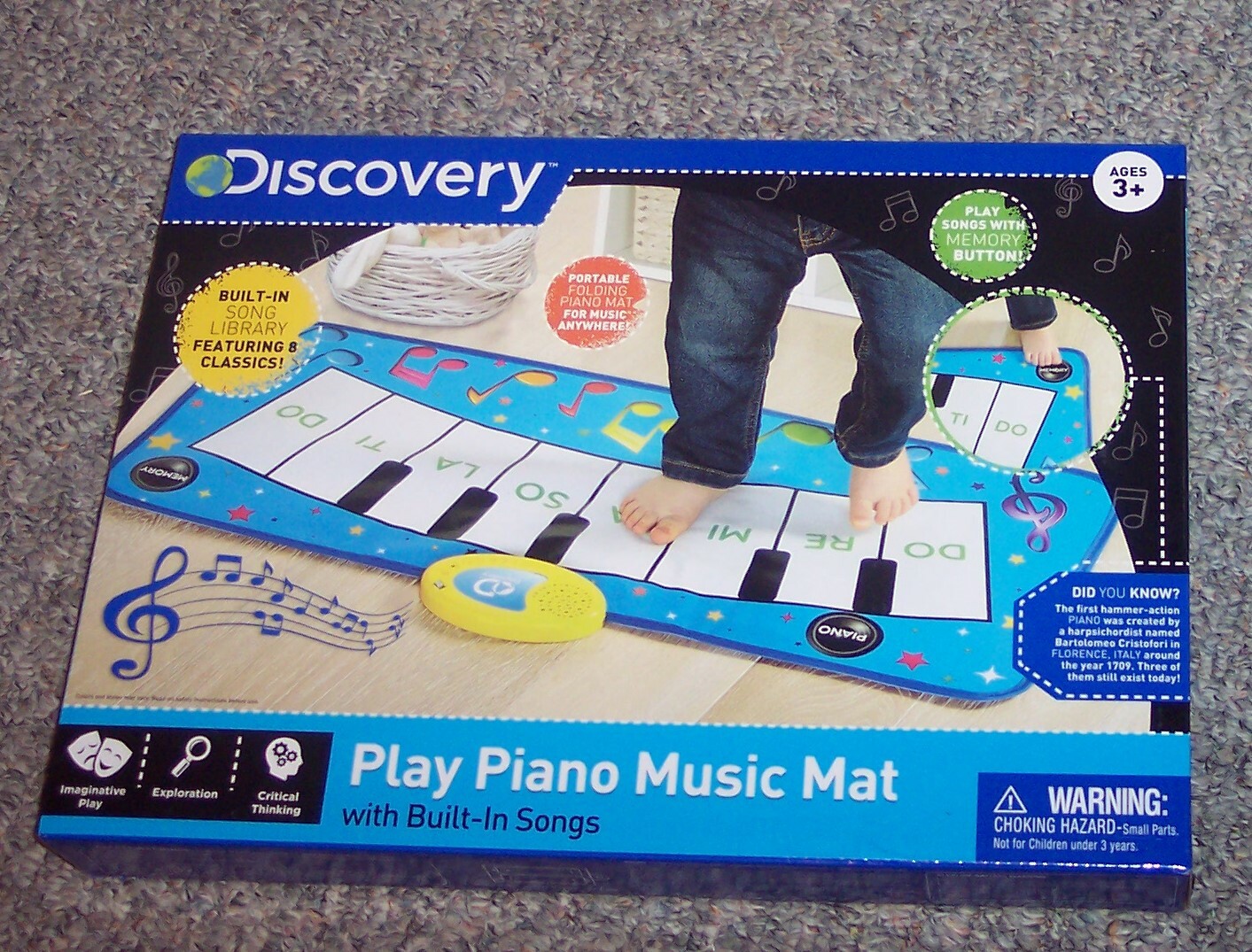 NEW Discovery Play Piano Music Mat Keyboard Built In Song Library Unique NIB