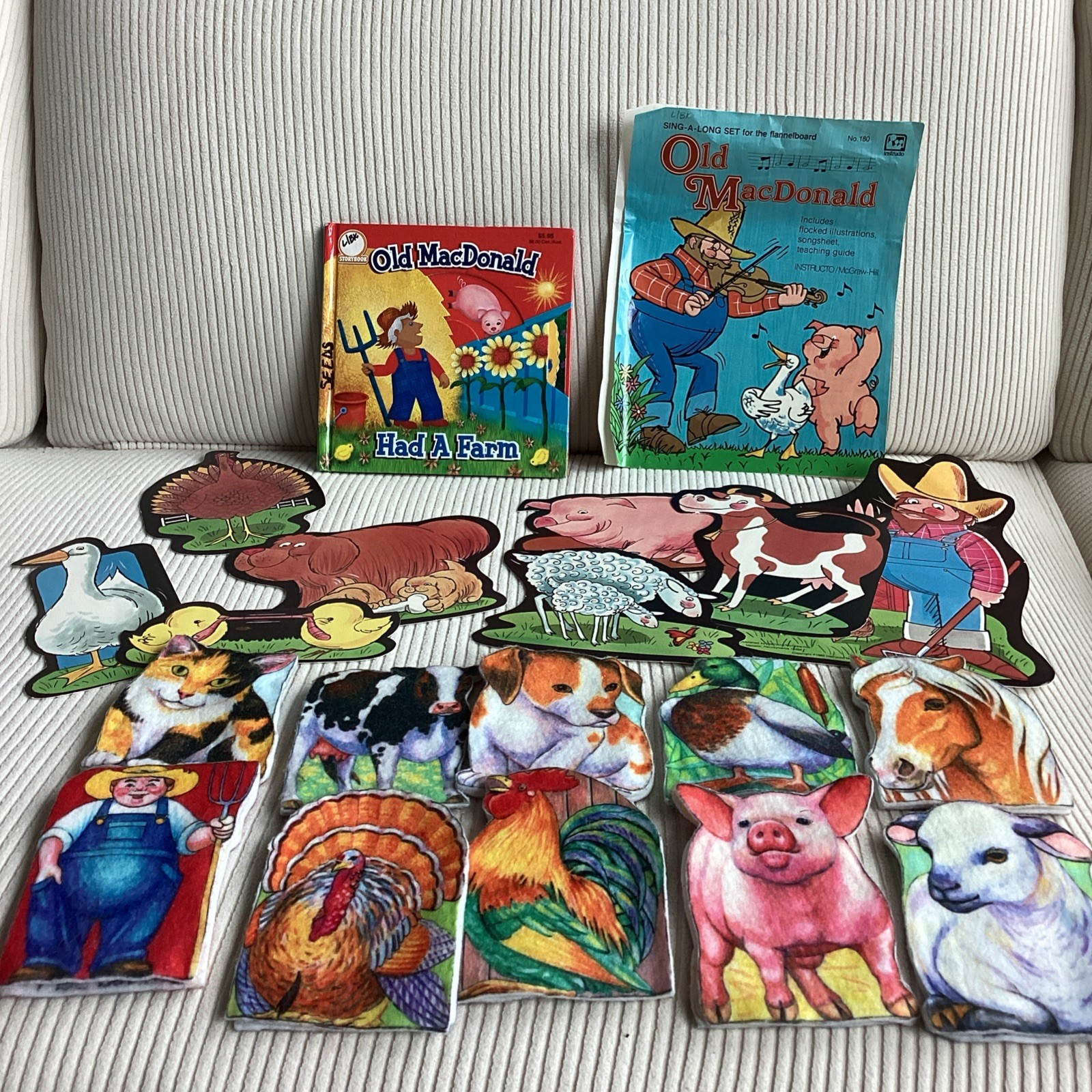 Vtg Old Macdonald Had A Farm Felt Board Story Figures Animals Educational Music
