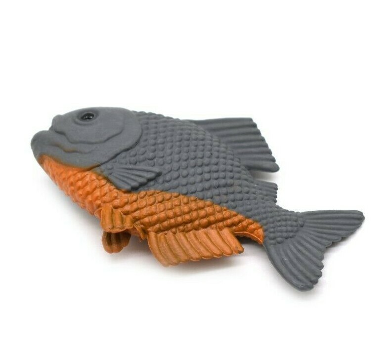 Plastic Piranha 2 1/2-inch toy fish – F424 B8
