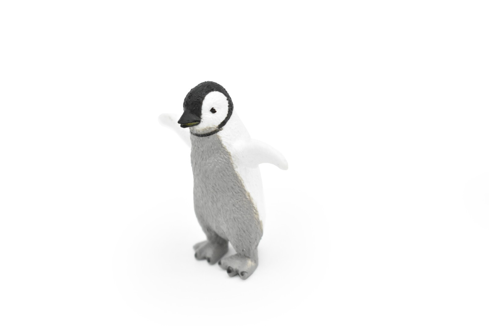 Penguin, Baby, Chick, Very Nice Rubber Model, Hand Painted Toy 1 1/2″ F7025