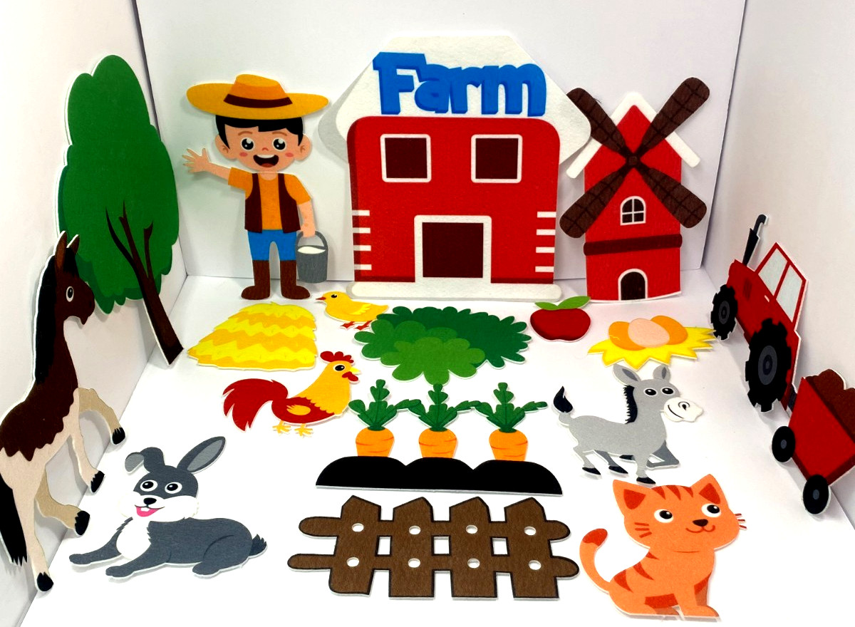 Farm Animal Felt Story Set – Hook‑and‑Loop Backing – 30+ Pieces Preowned Wear