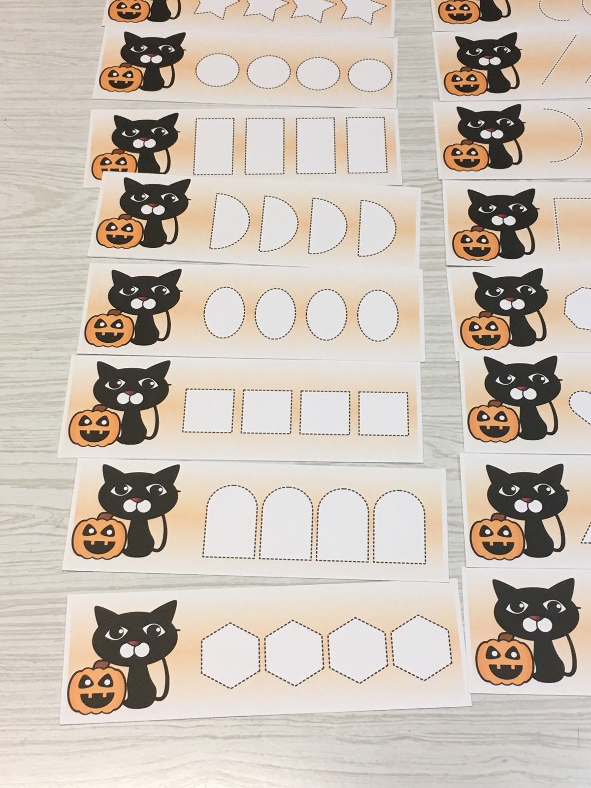 Black Cat – Shapes Tracing – Laminated Activity Set – Teaching Supplies
