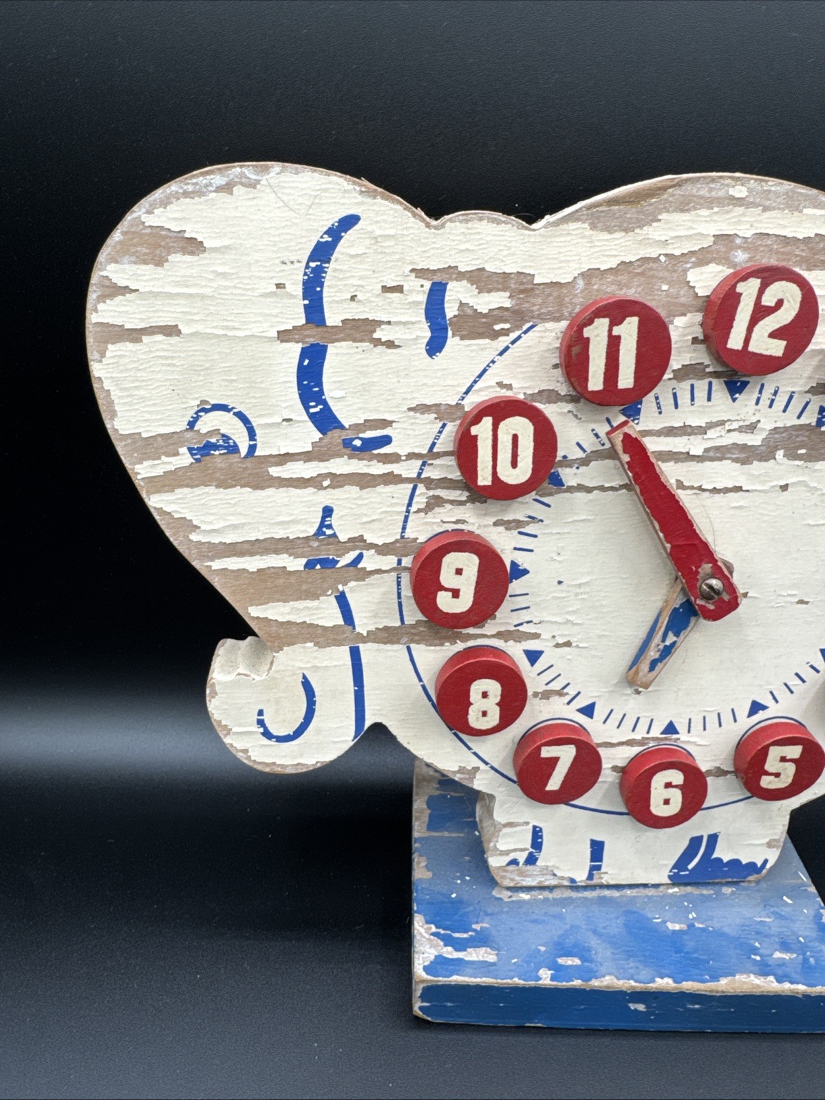 Vintage 1930/40’s Analog Teaching Wooden Clock Removable Pegs. Folk Art. (T13)